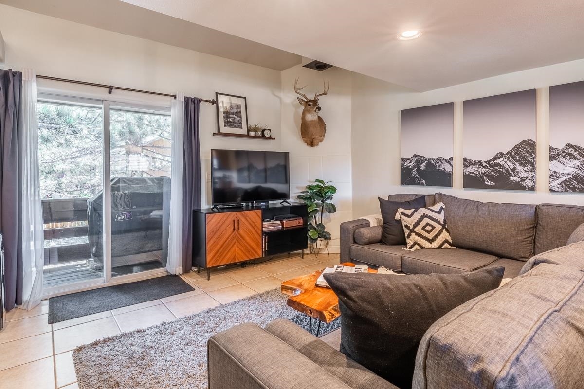 134 Laurel Mountain #22 Road Unit: Krystal Villa West #22