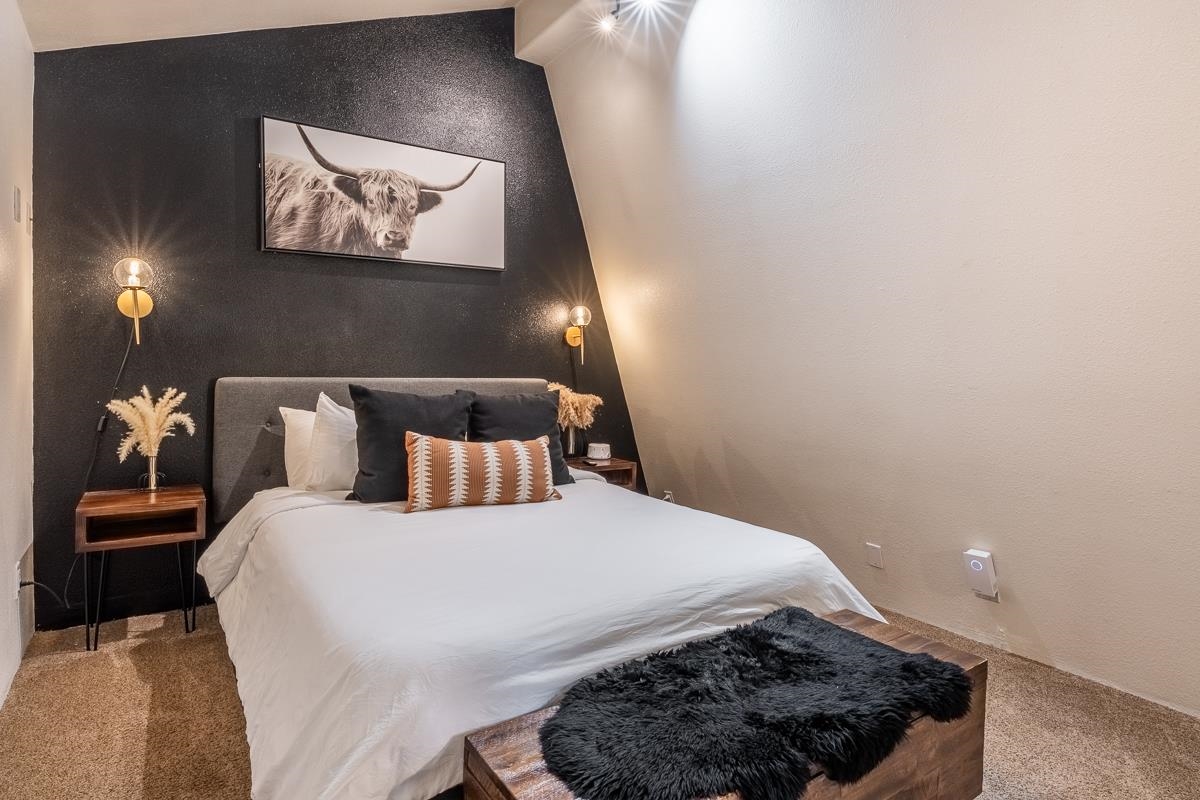 134 Laurel Mountain #22 Road Unit: Krystal Villa West #22