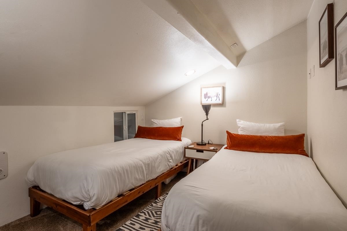 134 Laurel Mountain #22 Road Unit: Krystal Villa West #22