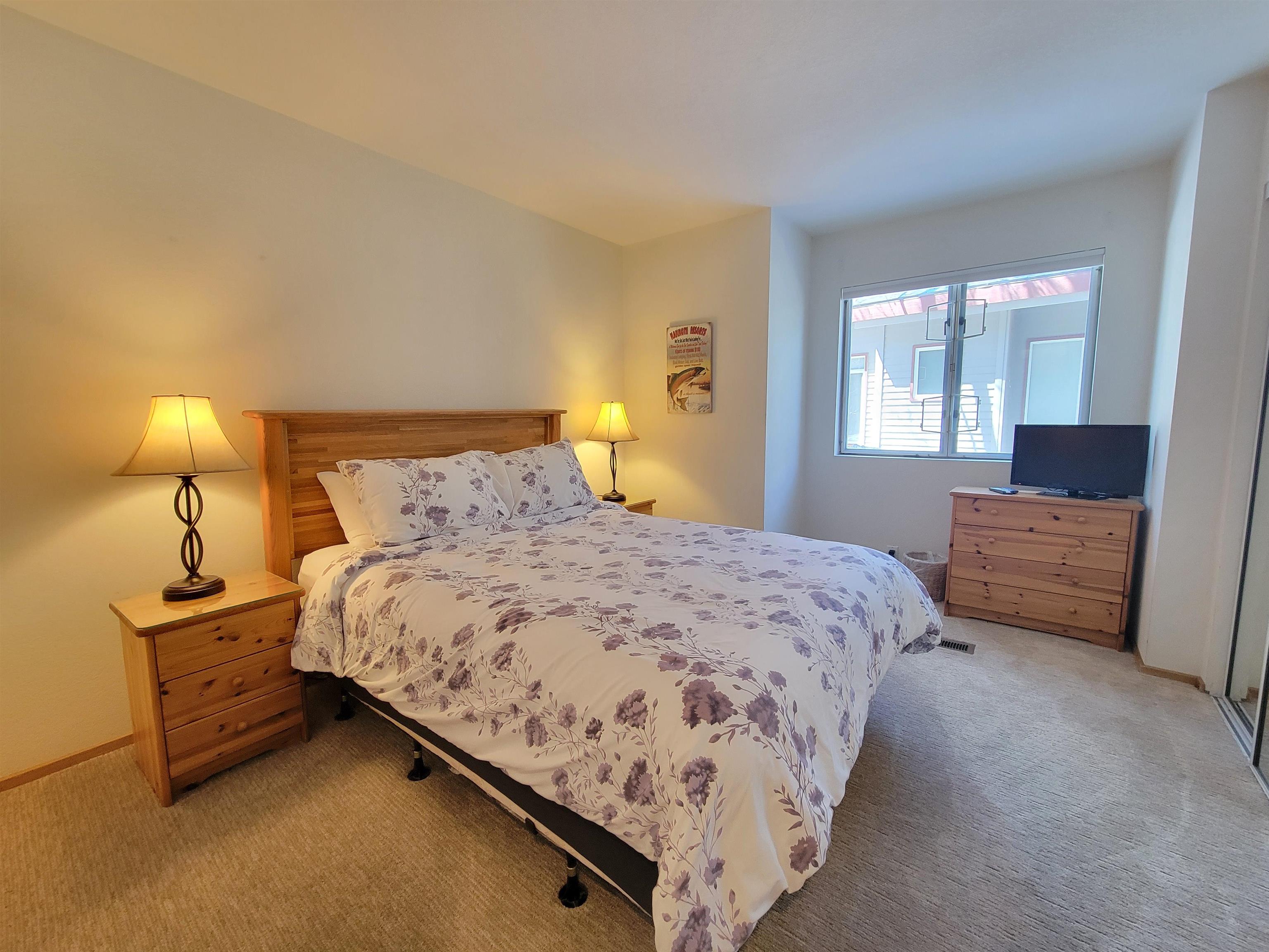 529 Golden Creek Road Unit: Snowcreek IV #529