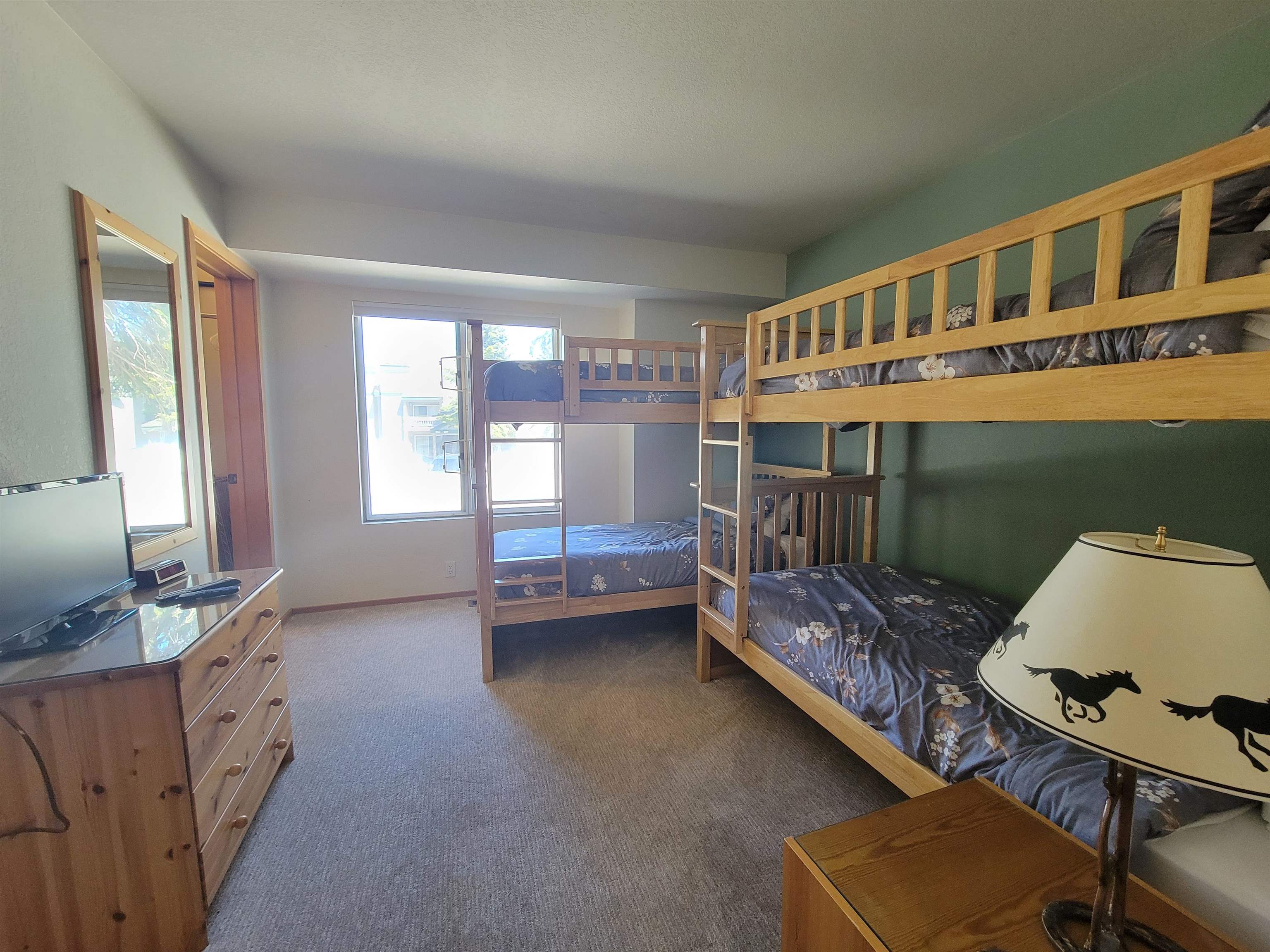 529 Golden Creek Road Unit: Snowcreek IV #529