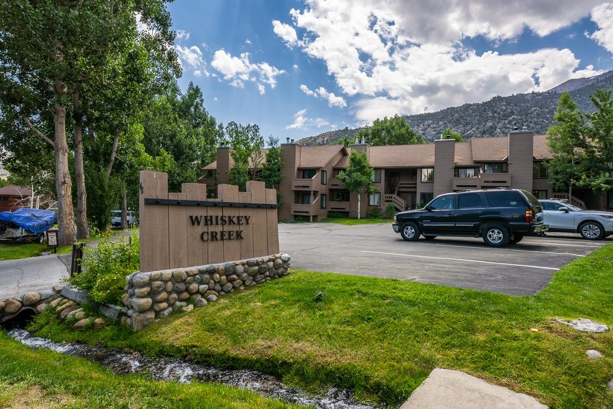 48 Aspen Terrace #10