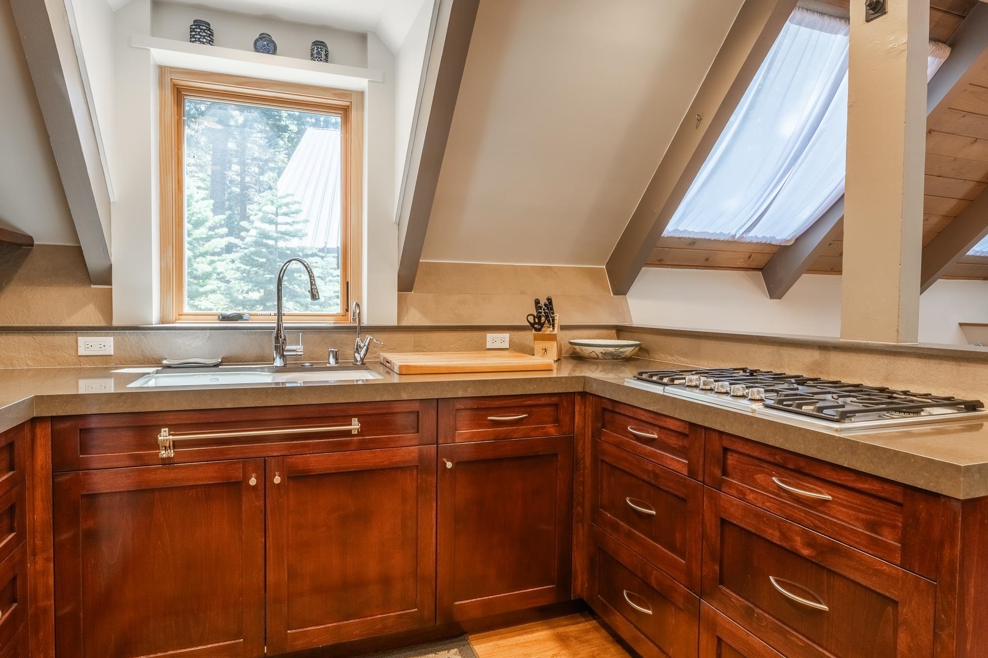 1474 Majestic Pines Drive