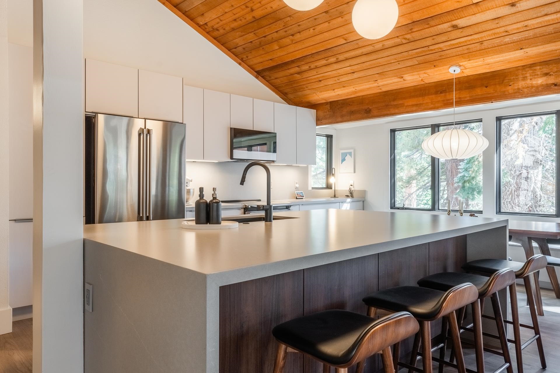 435 Lakeview #42 Drive Unit: Mountainback #42