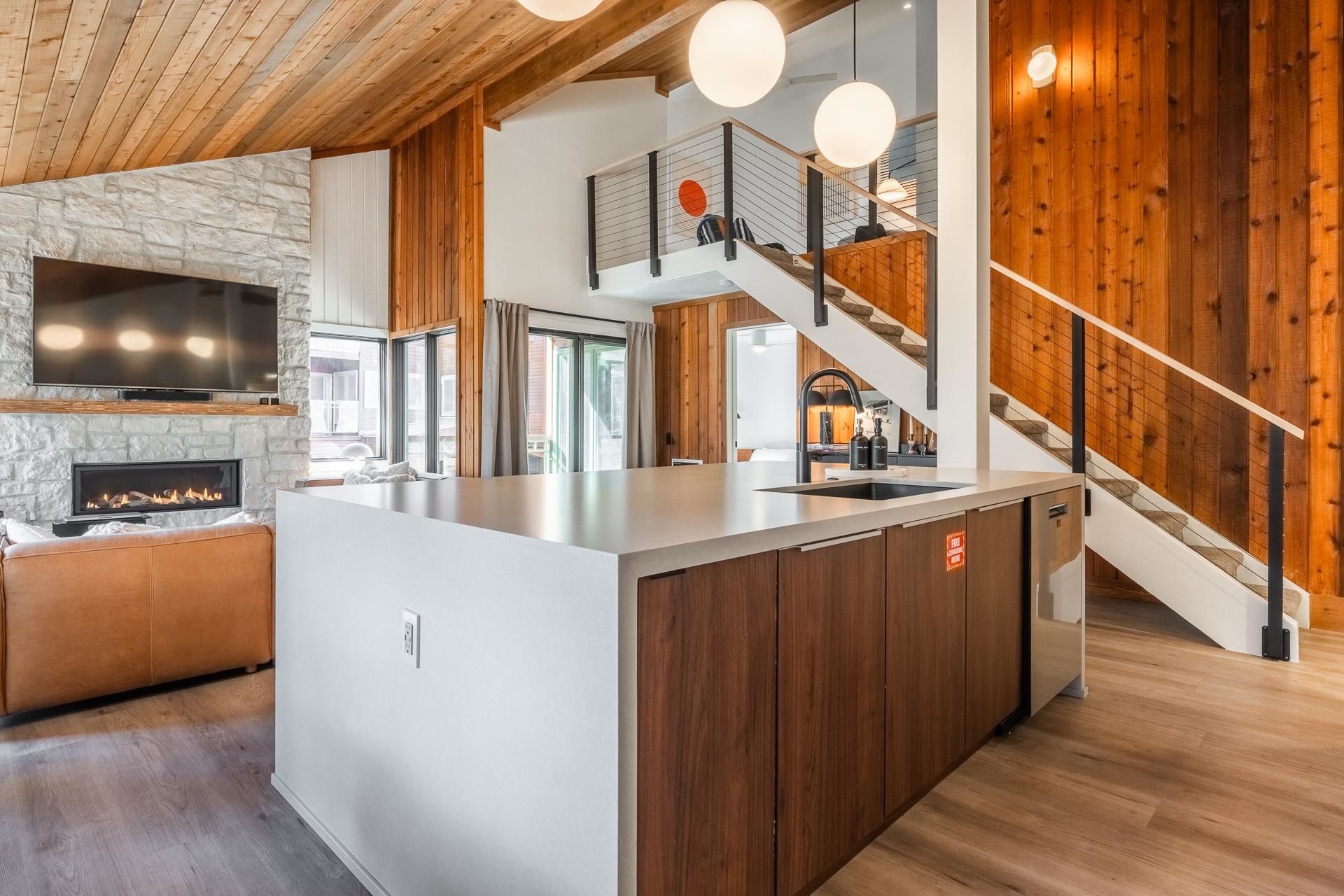 435 Lakeview #42 Drive Unit: Mountainback #42