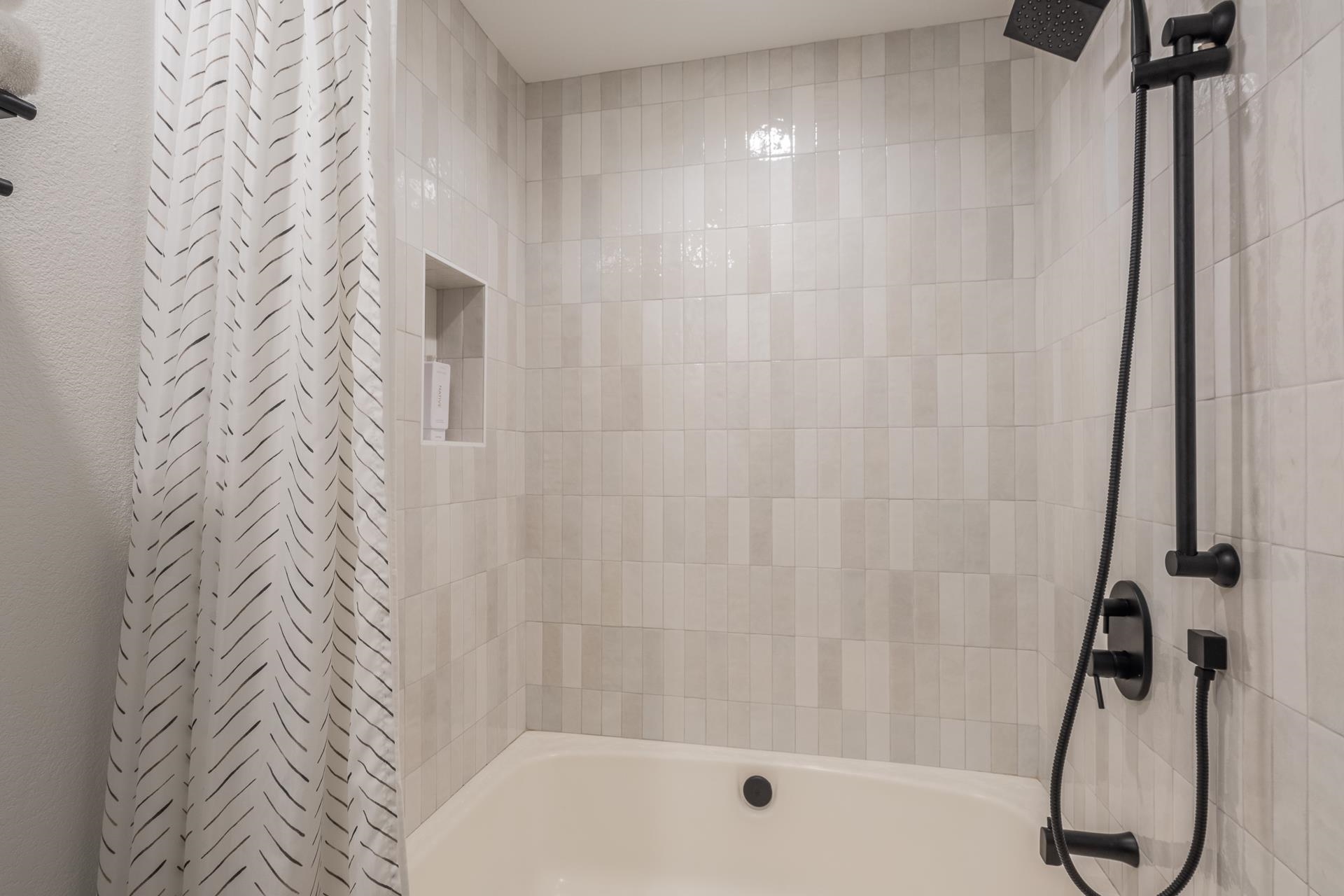 435 Lakeview #42 Drive Unit: Mountainback #42