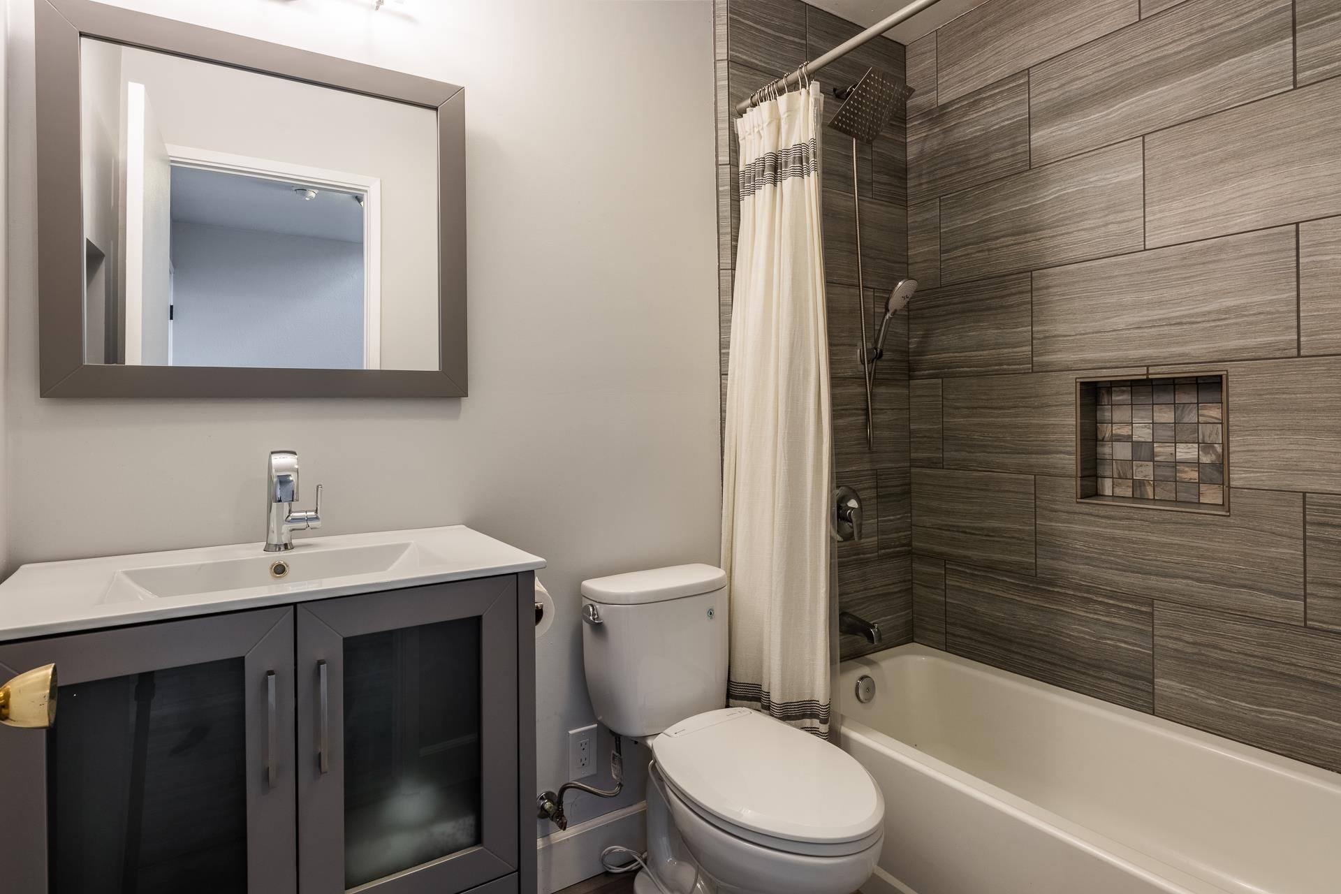 3590 Main St #14 Unit: Nordica #14