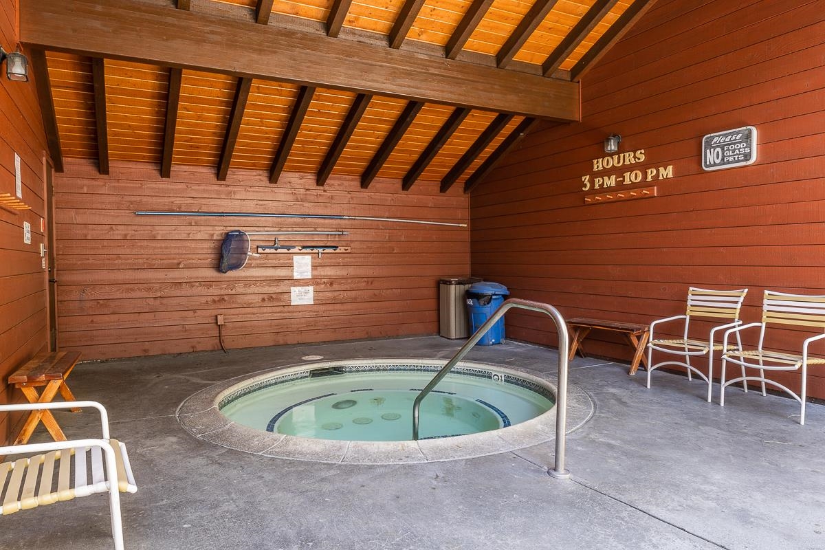 2112 Meridian Blvd Unit: 20