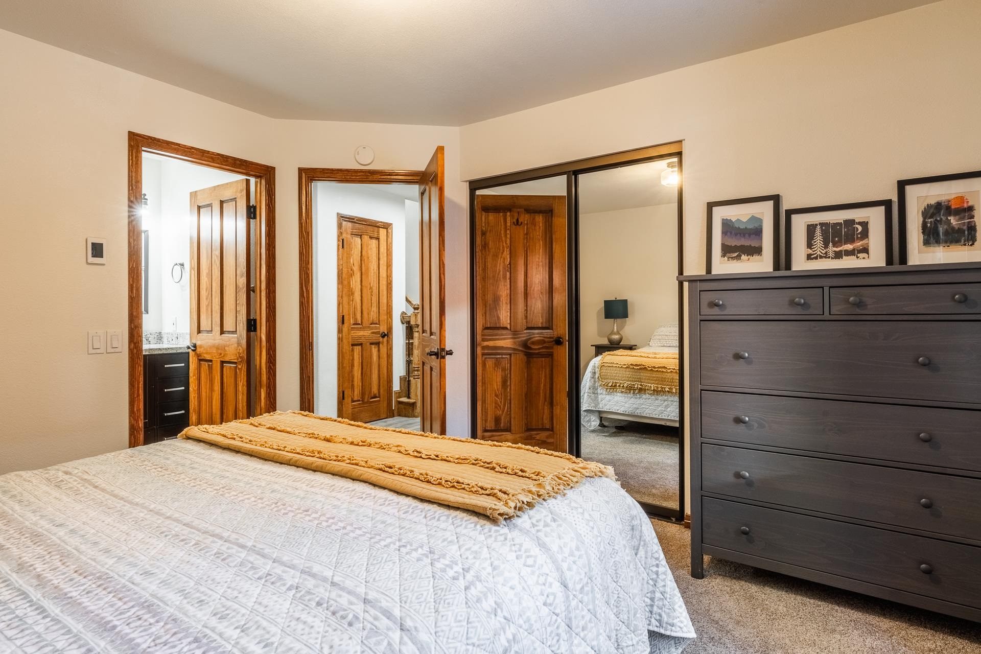 2112 Meridian Blvd Unit: 20