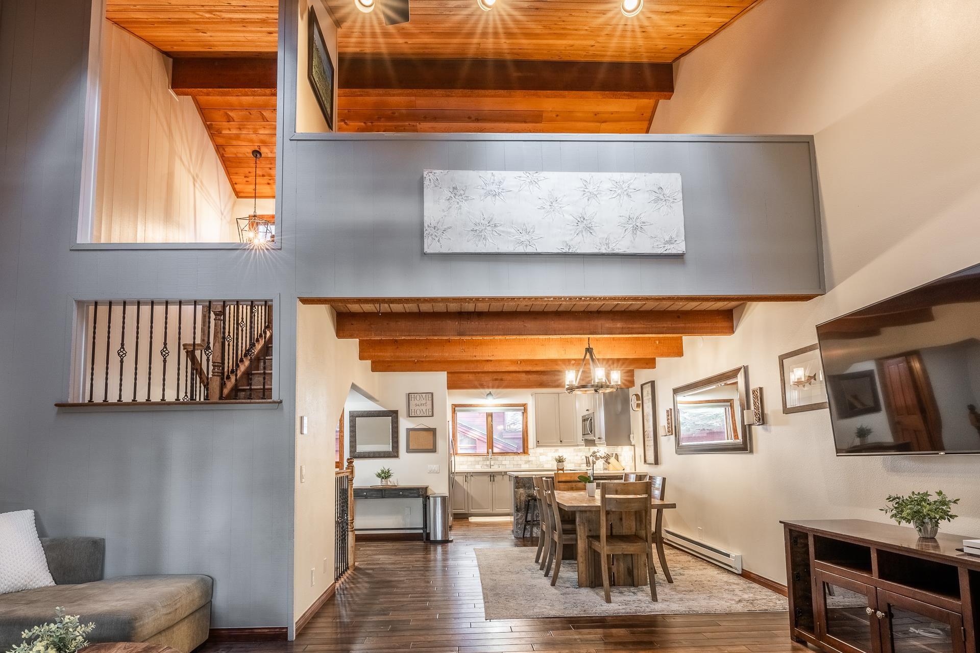 2112 Meridian Blvd Unit: 20