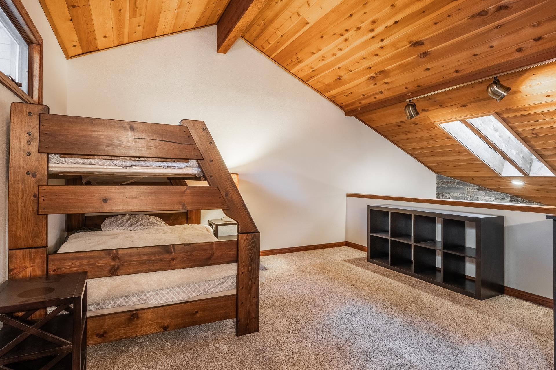 2112 Meridian Blvd Unit: 20