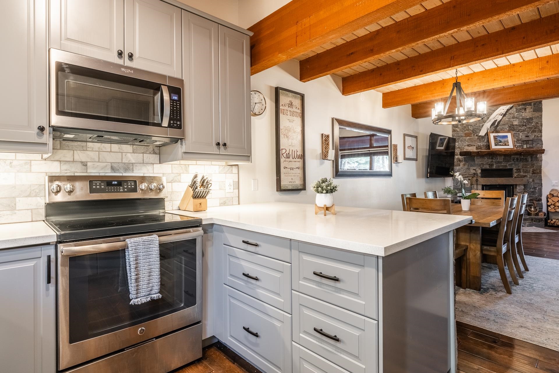 2112 Meridian Blvd Unit: 20