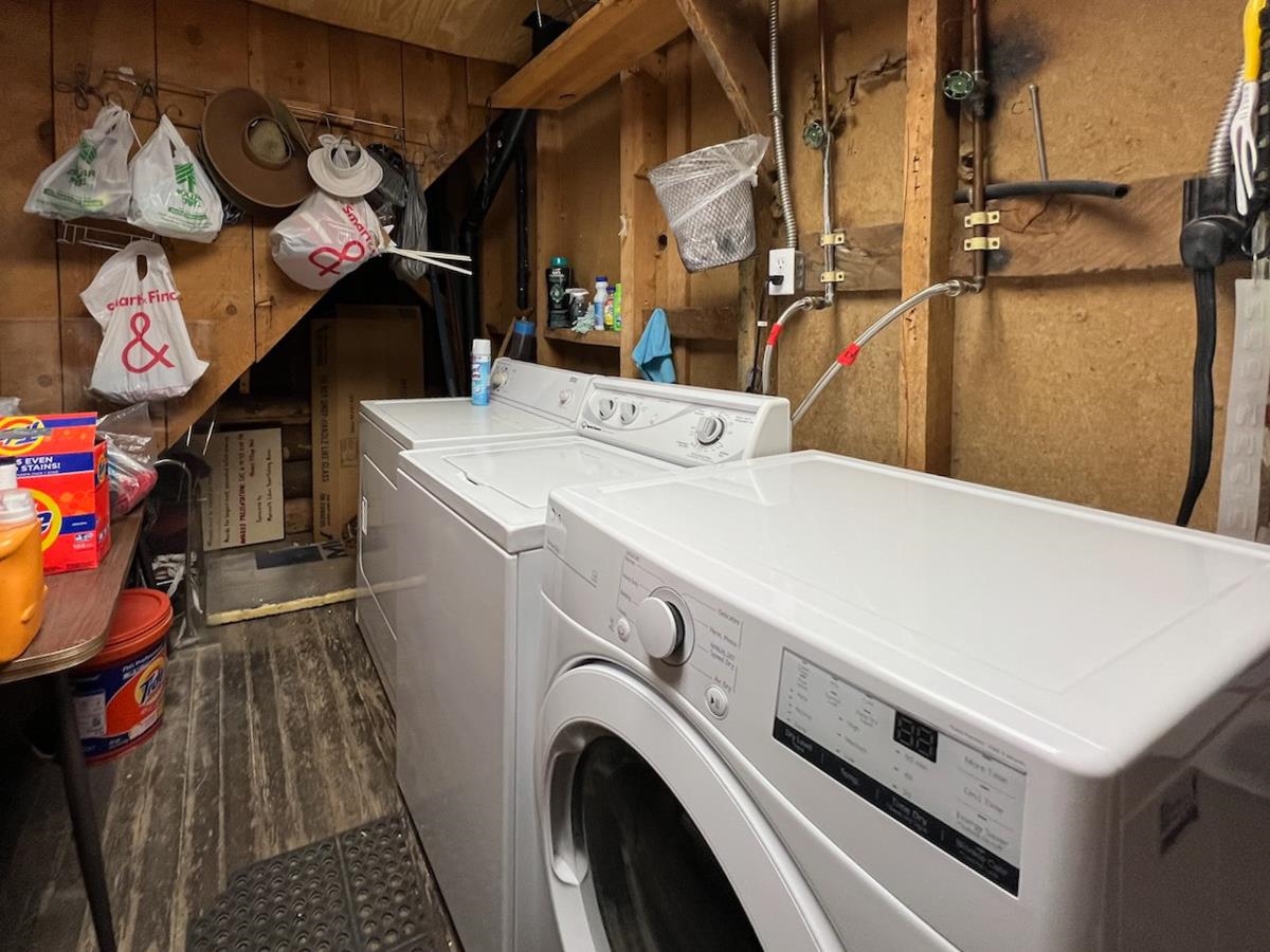 518 Twin Lakes Rd #49 Unit: Twin Lakes General Store