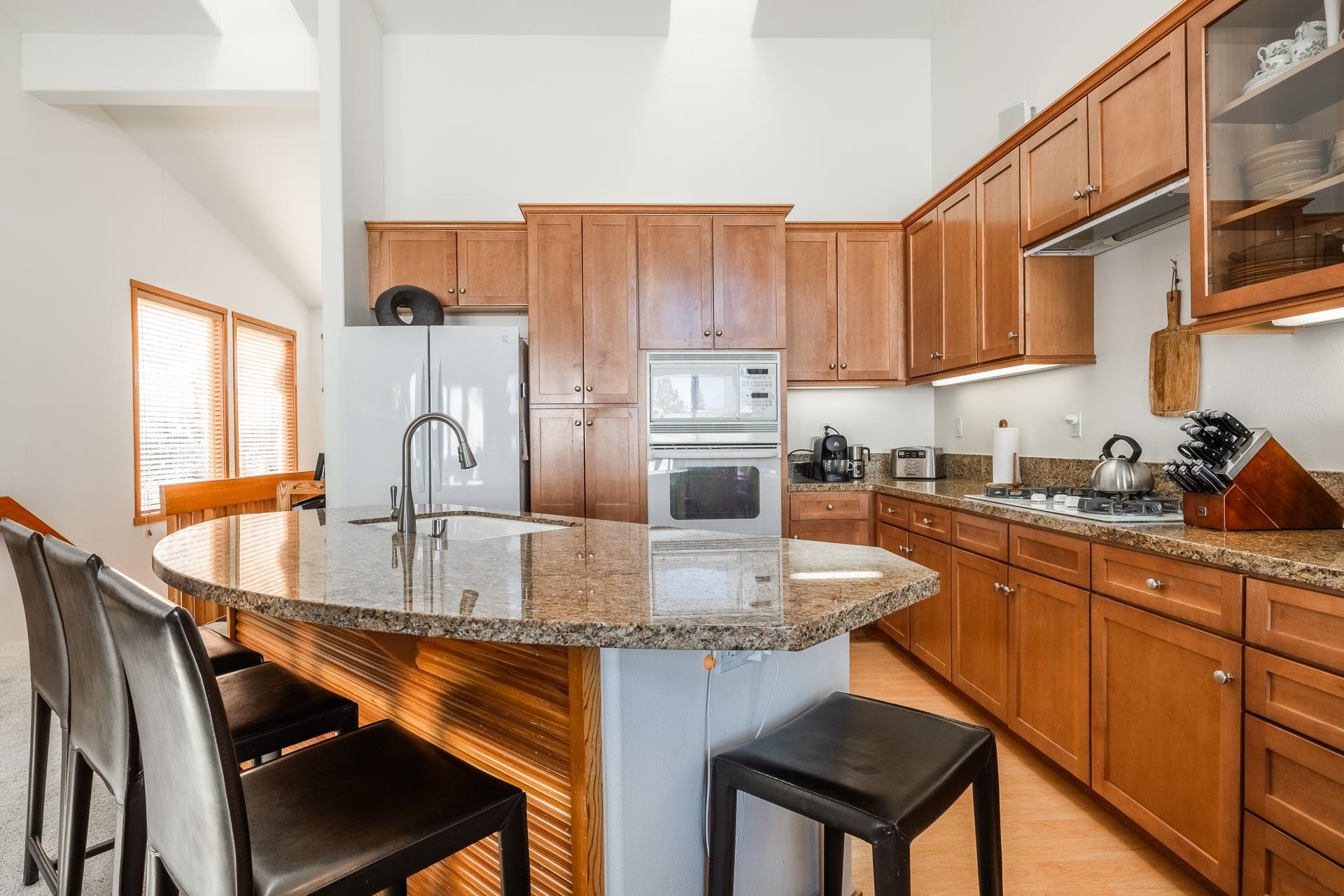 806 Fairway Circle