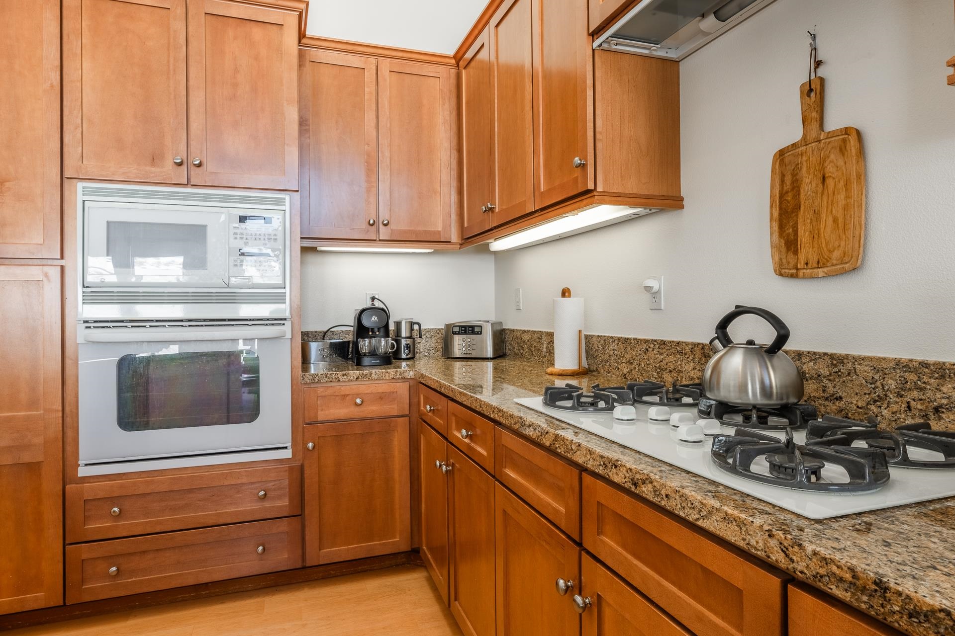 806 Fairway Circle