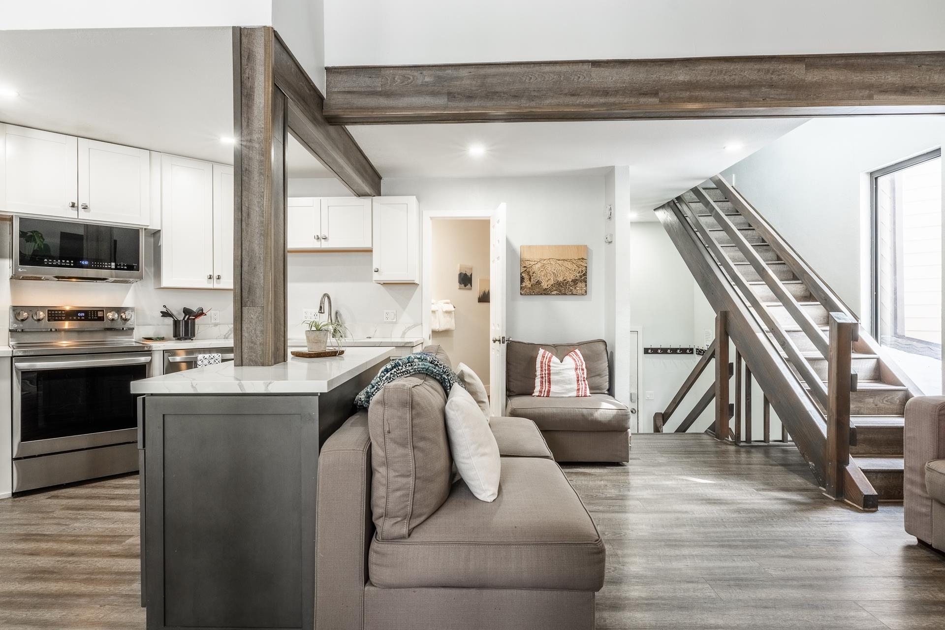 362 Old Mammoth Road Unit: Sherwin Villas #67