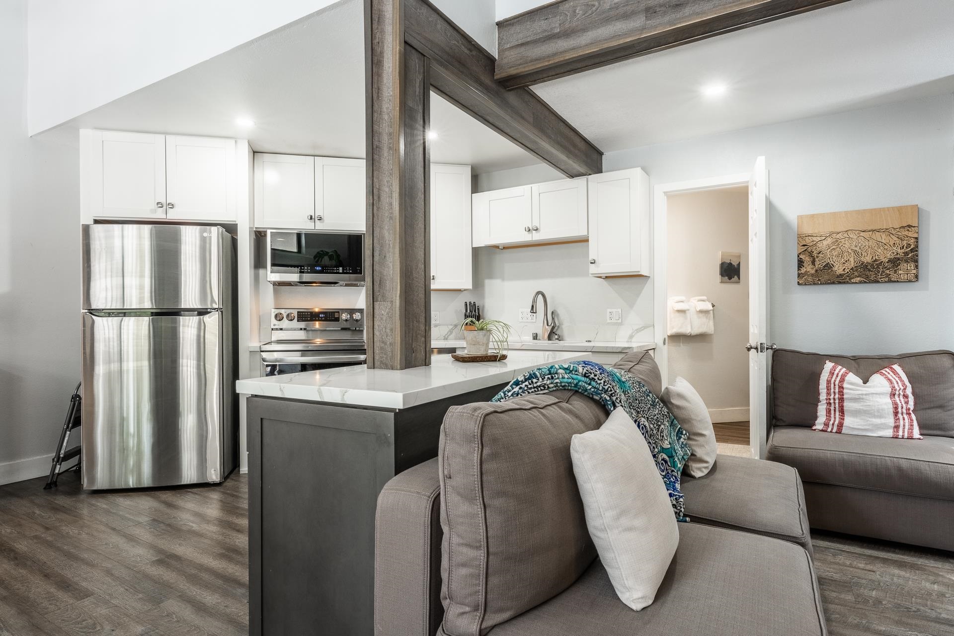 362 Old Mammoth Road Unit: Sherwin Villas #67