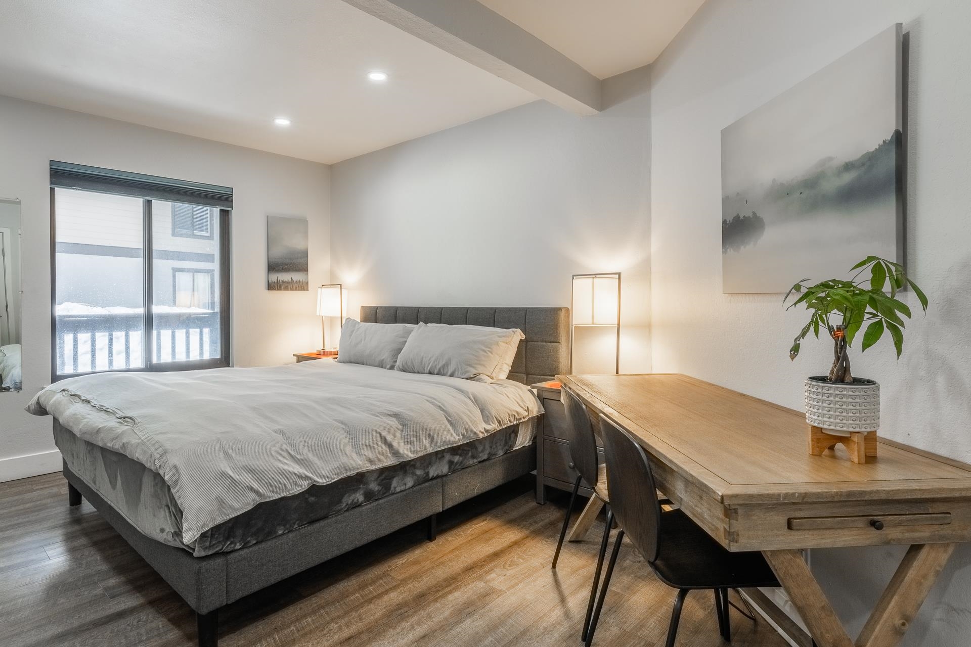 362 Old Mammoth Road Unit: Sherwin Villas #67