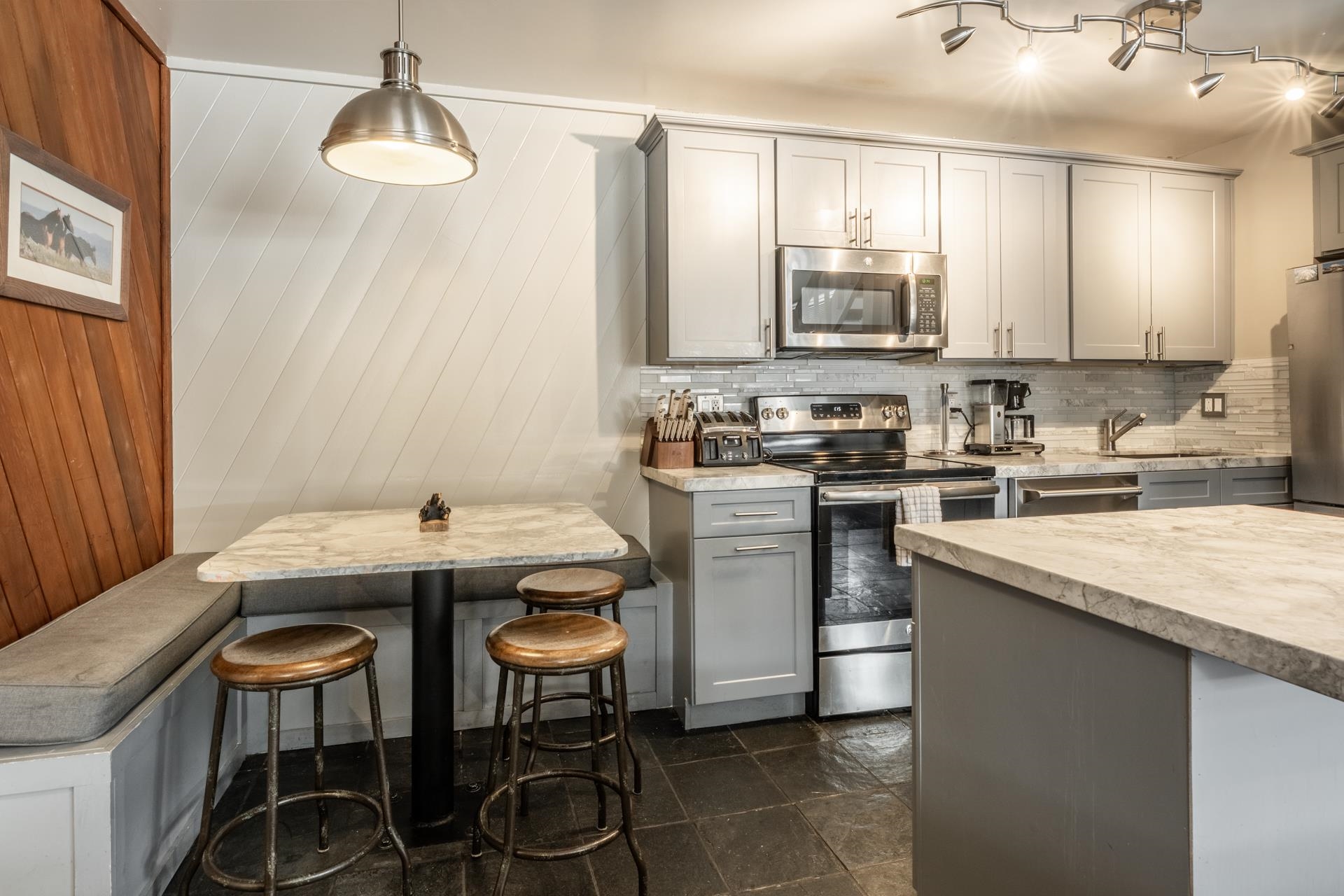 161 Horseshoe Unit: #20