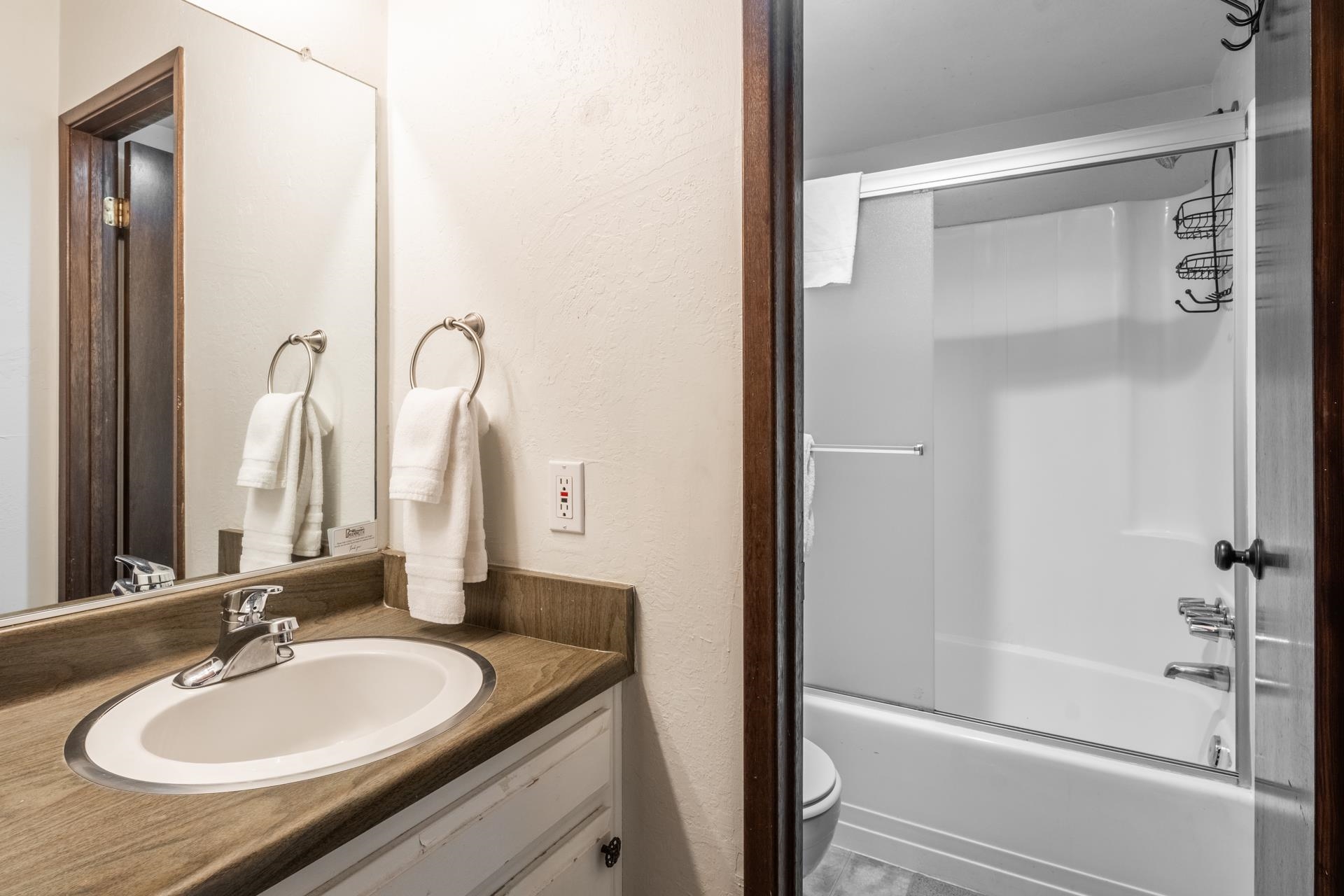 803 Canyon Blvd #80