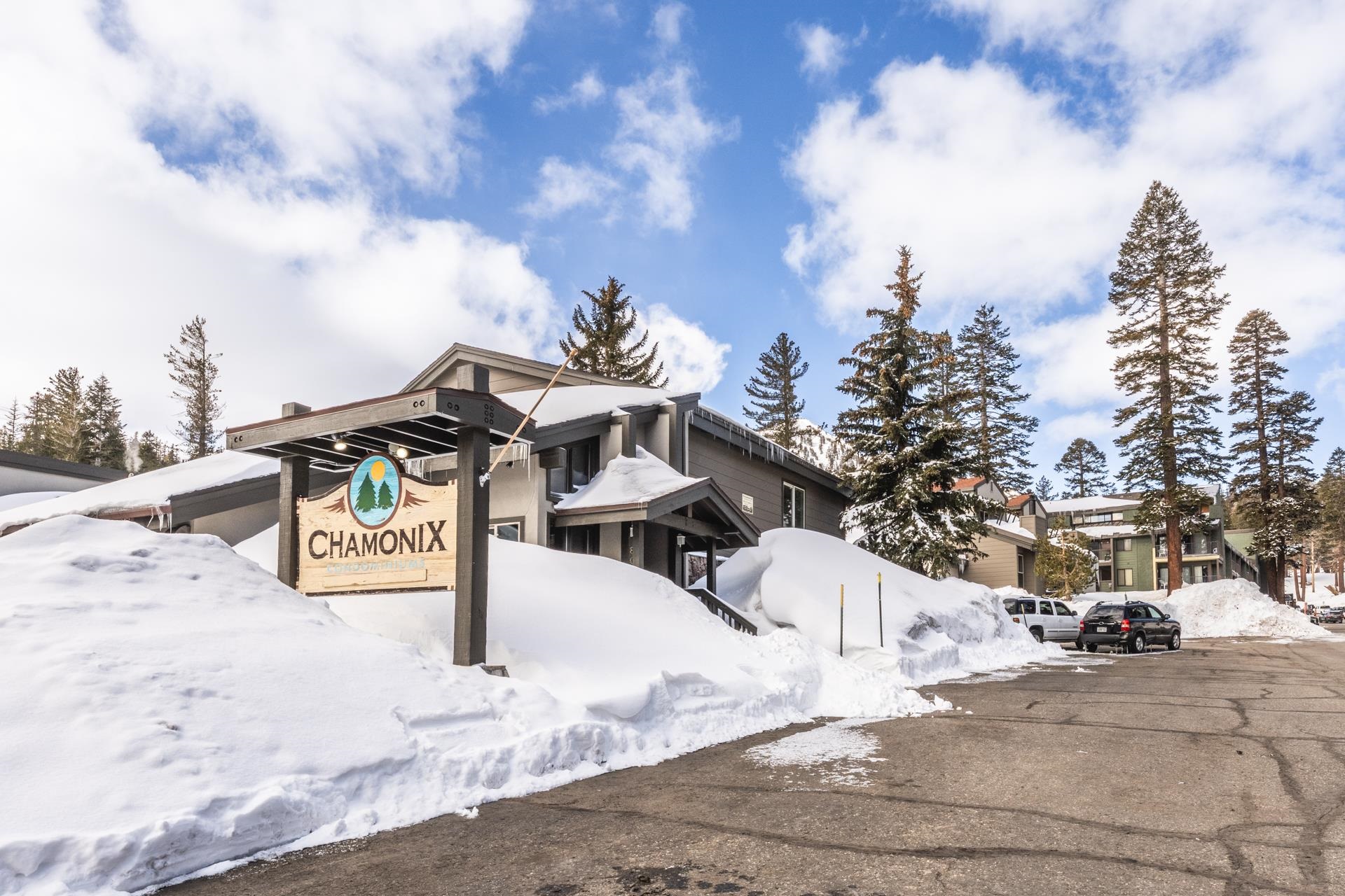 803 Canyon Blvd #80