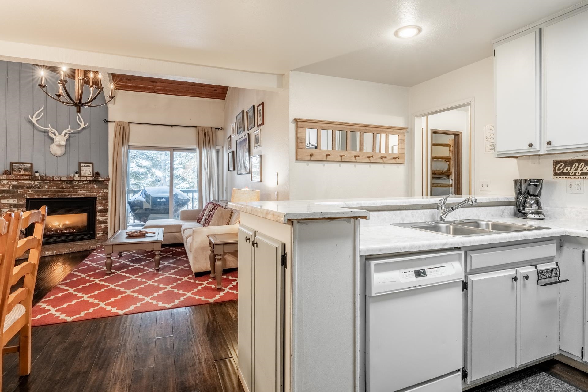 803 Canyon Blvd #80