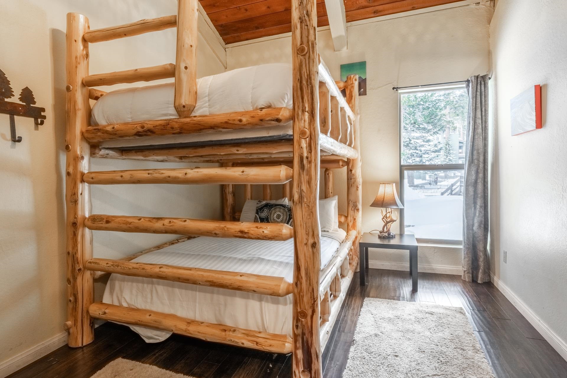 803 Canyon Blvd #80