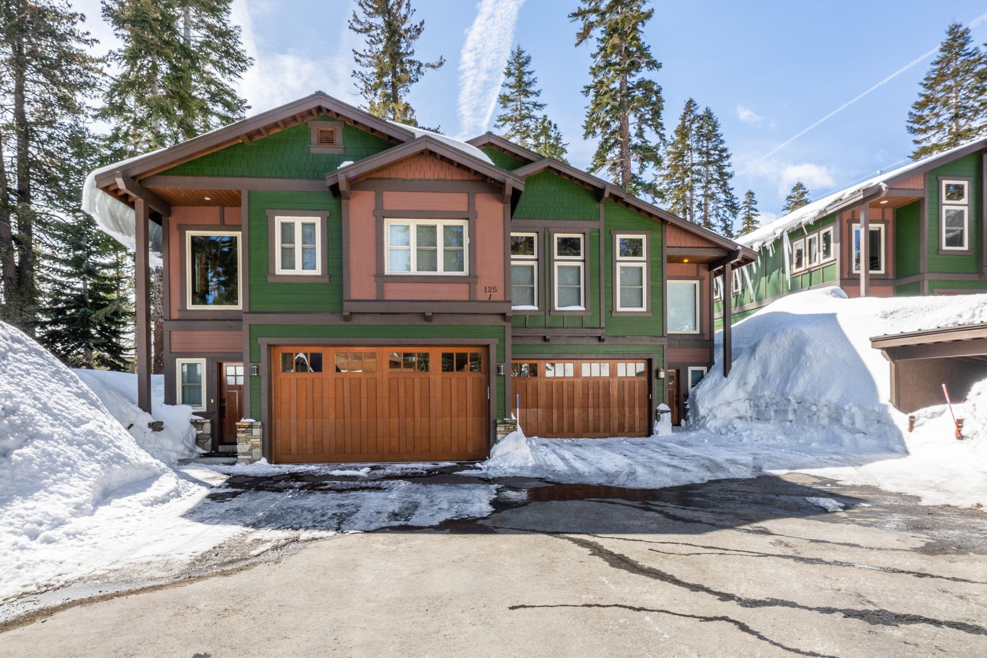 125 Davison #2 Unit: Red Slate #2