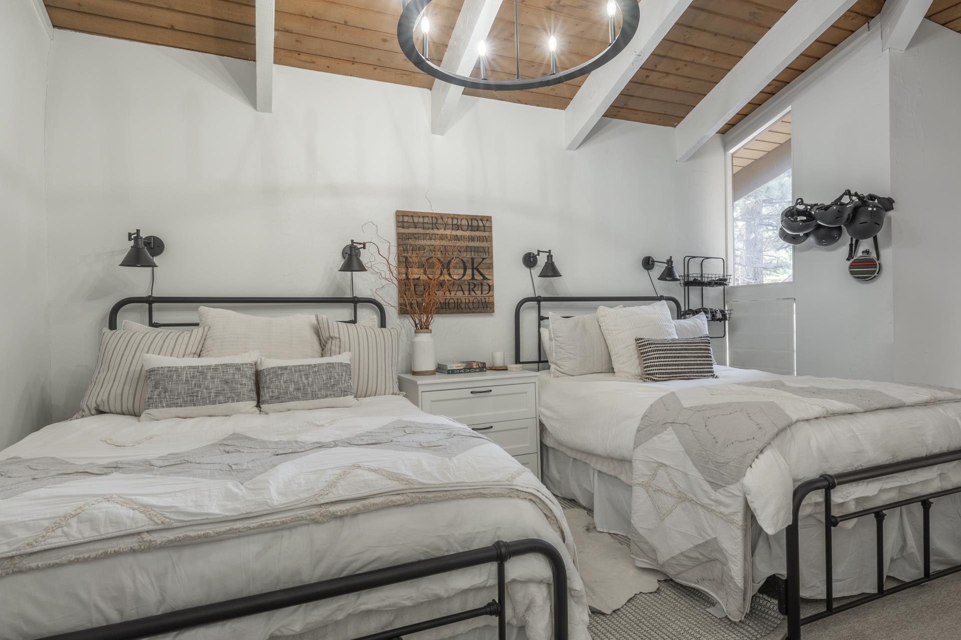 2252 Meridian Blvd #36