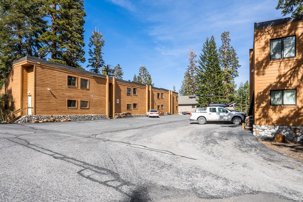 56 Davison #107 Unit: Conestoga #107