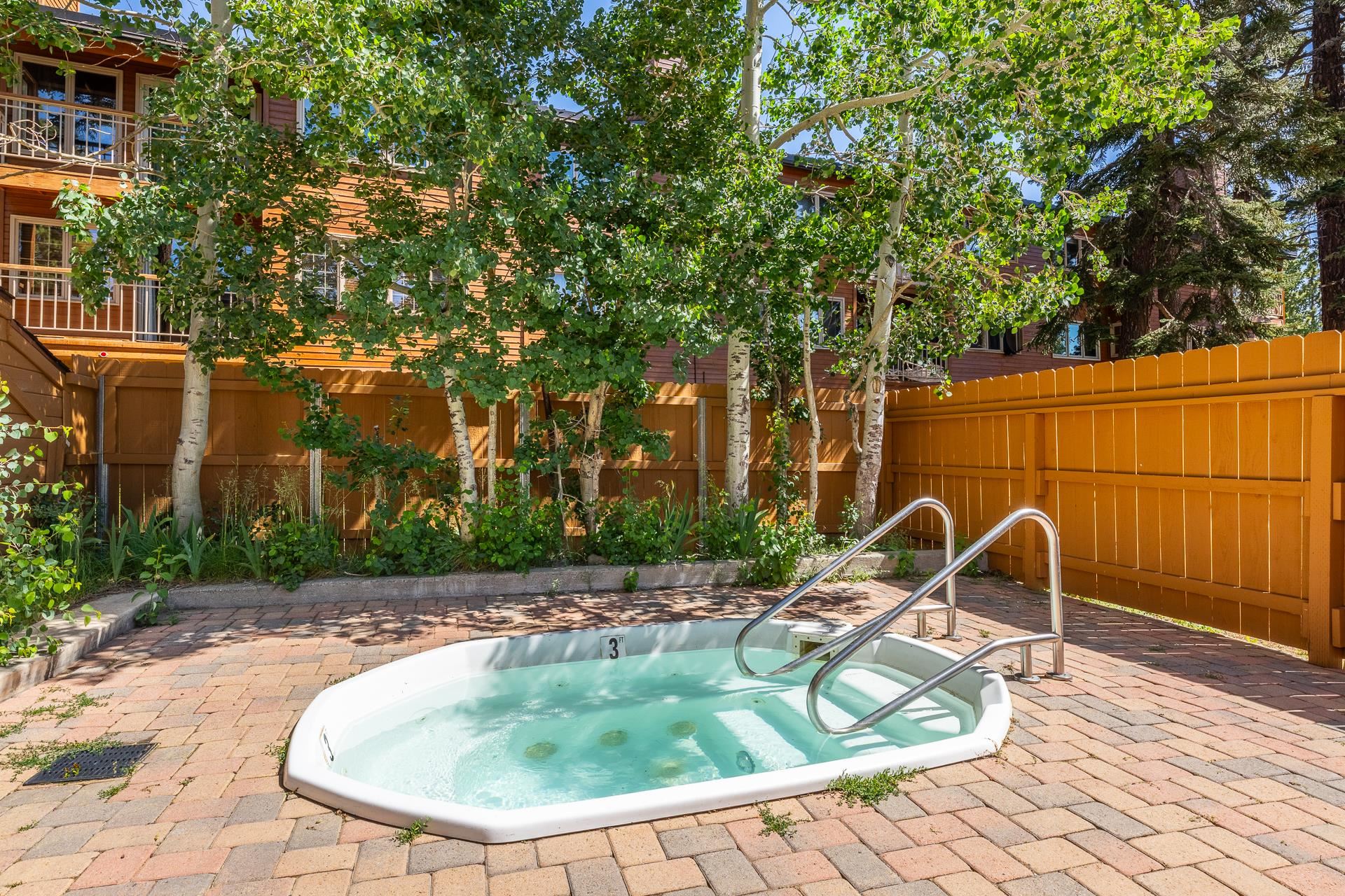 56 Davison #107 Unit: Conestoga #107