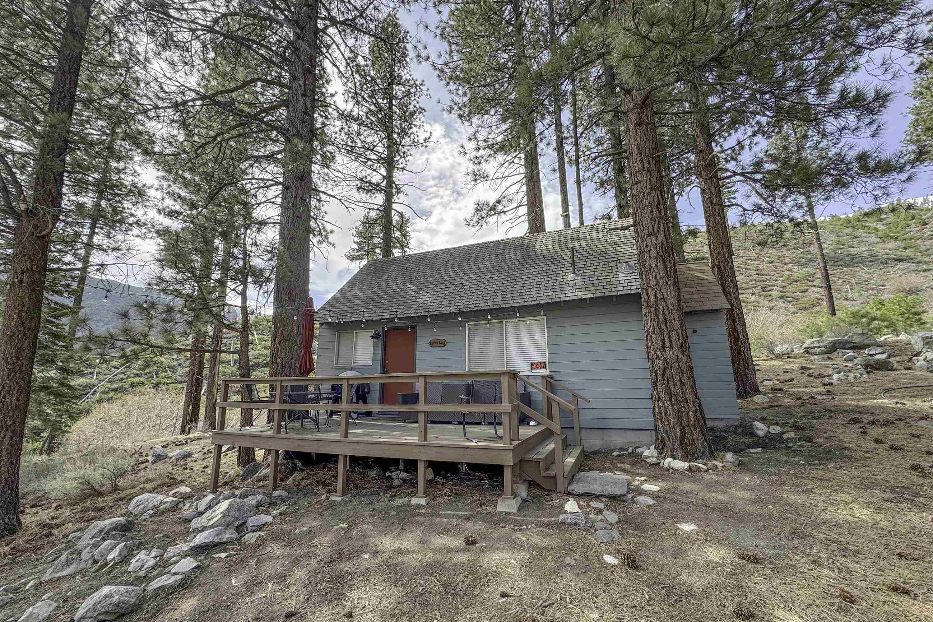 100083 Highway 395