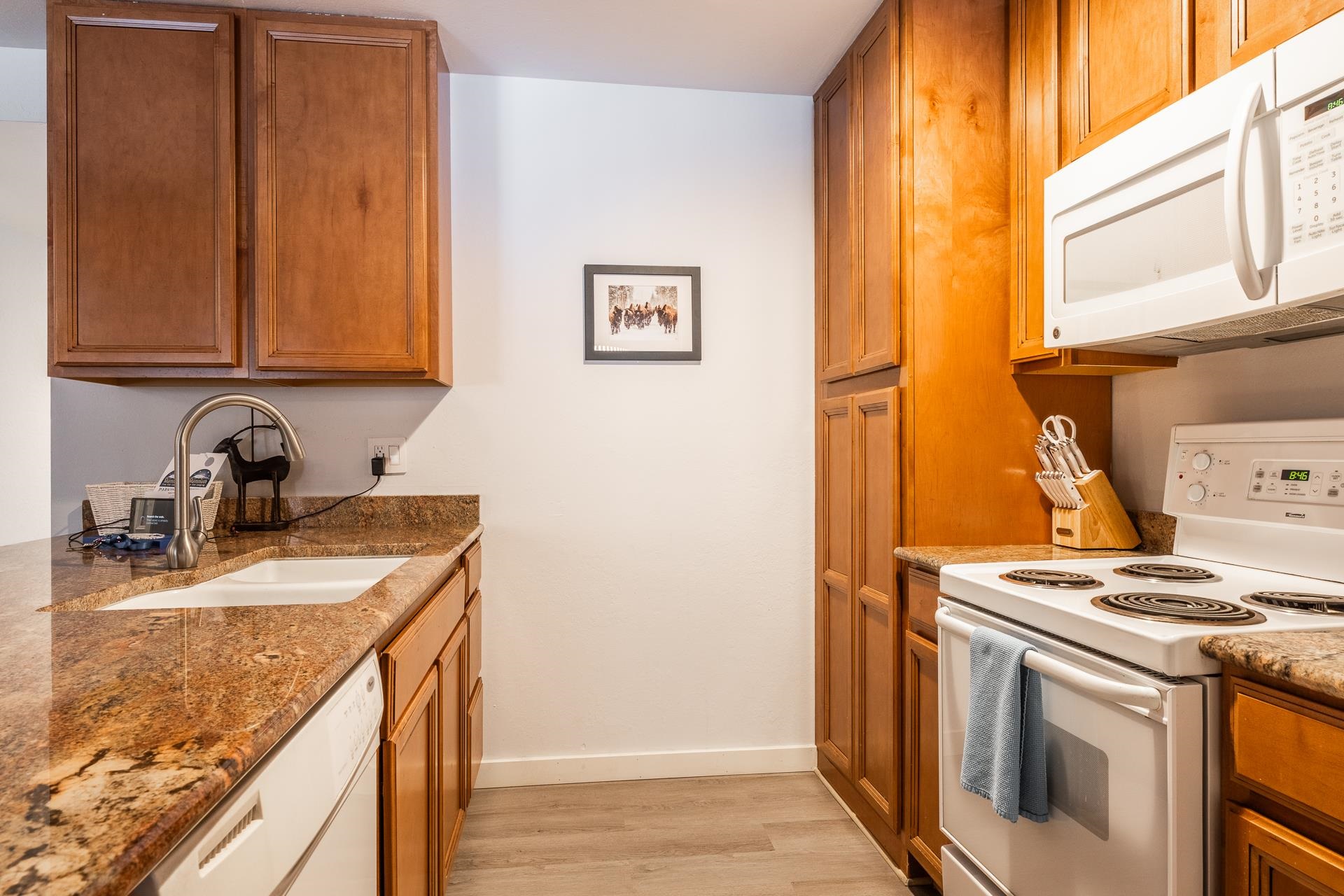 2113 Meridian Blvd #180