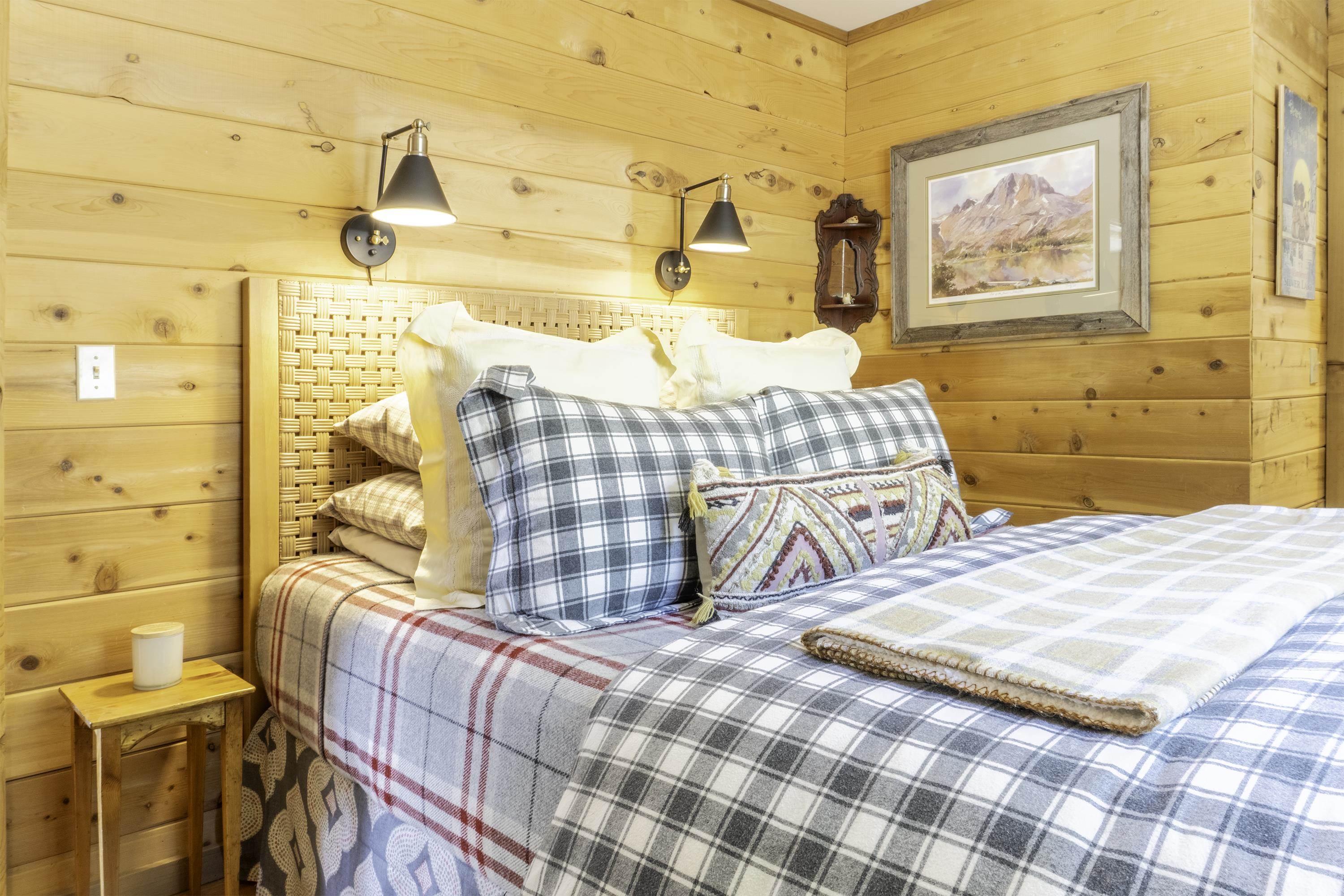 25 Reversed Peak Road