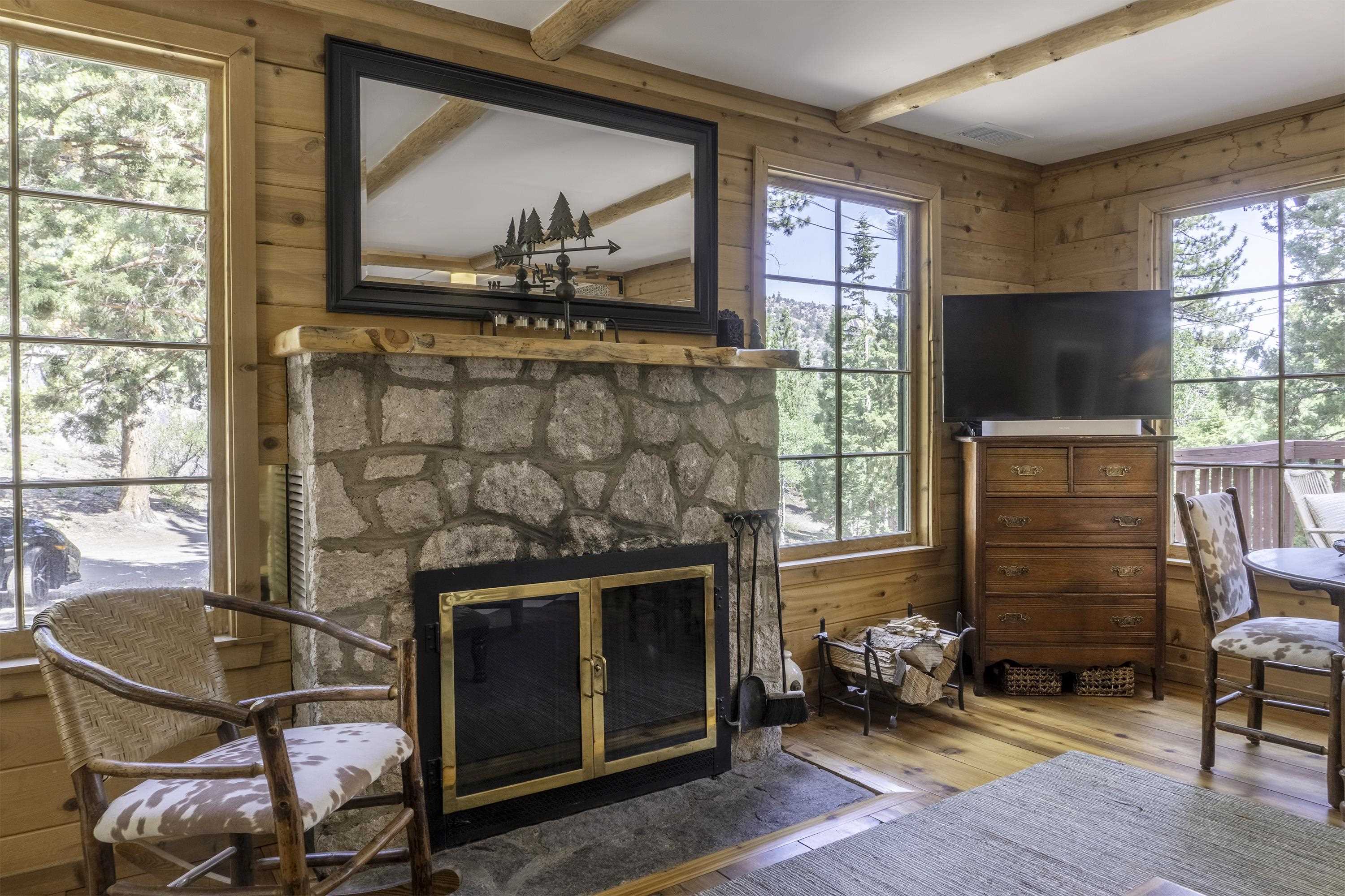 25 Reversed Peak Road