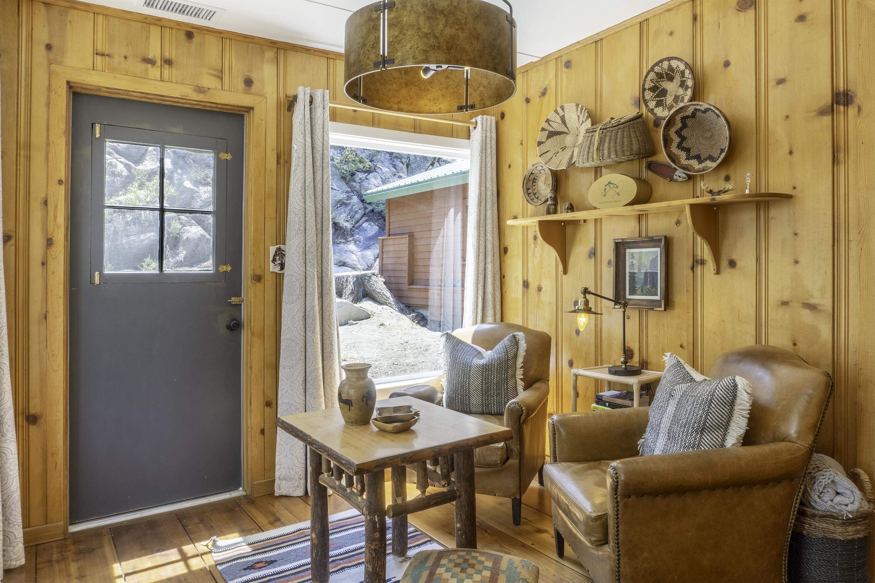 25 Reversed Peak Road