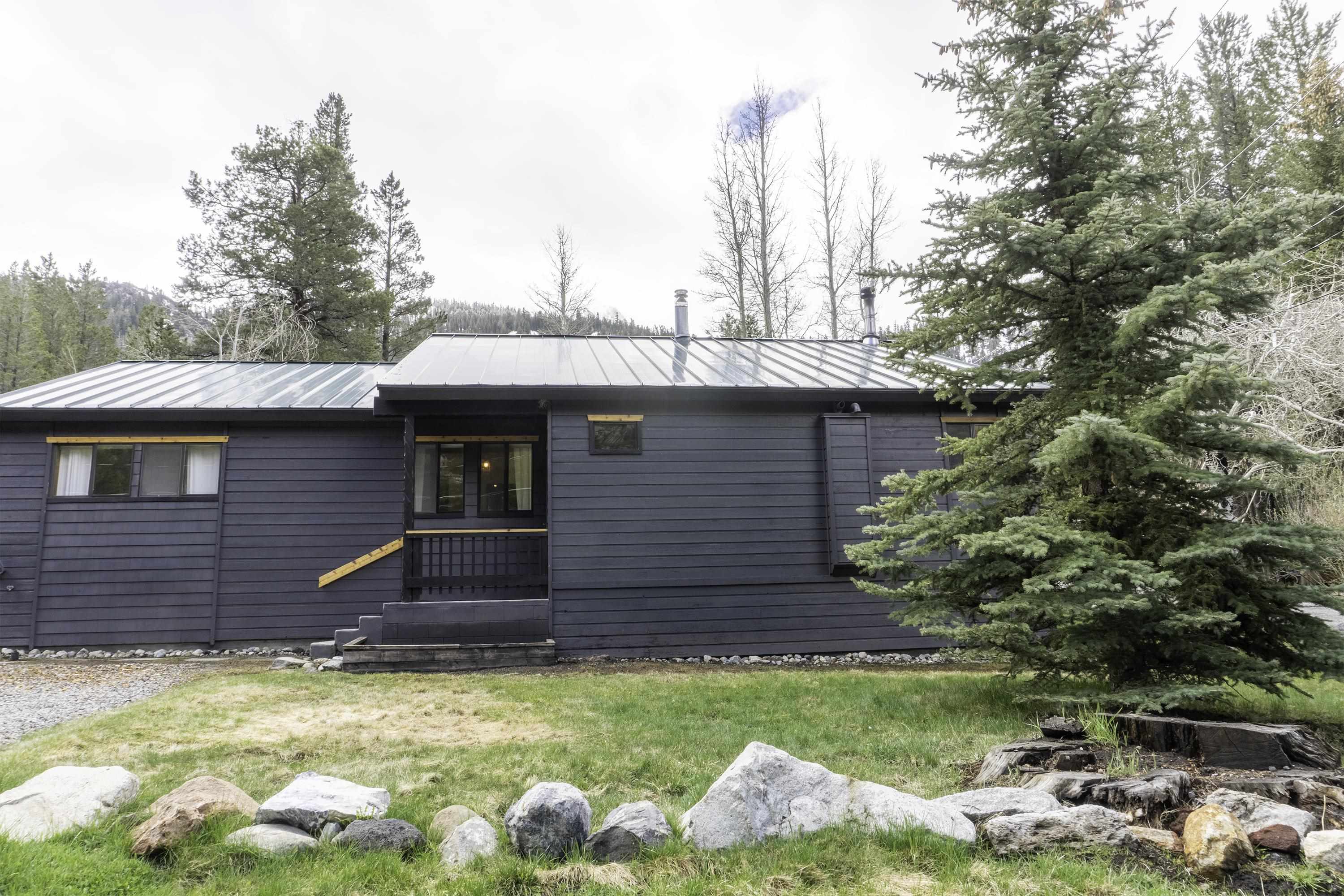 70 Los Angeles Street