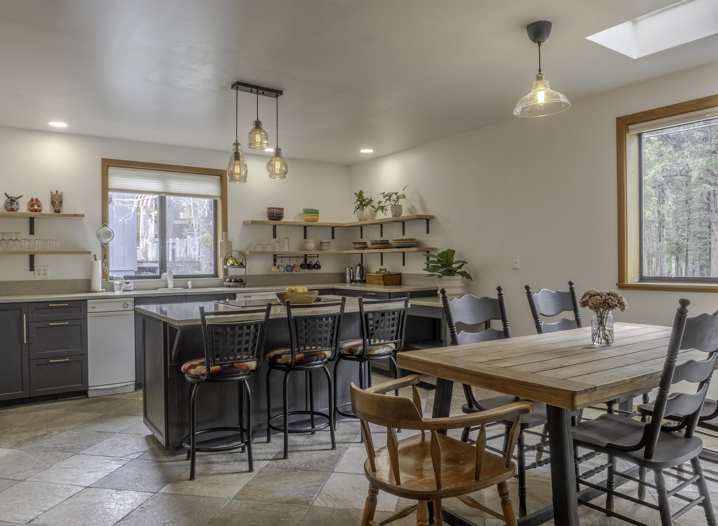 70 Los Angeles Street