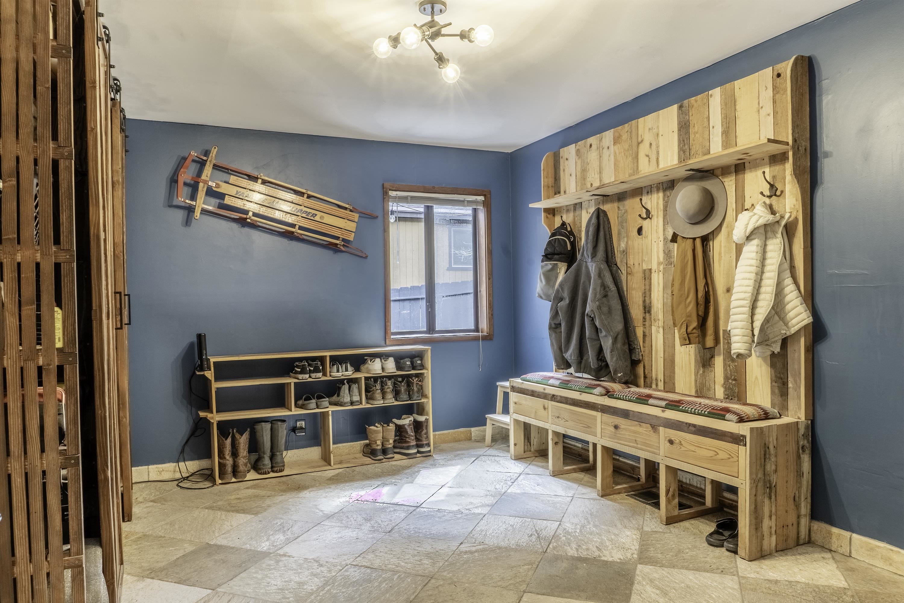 70 Los Angeles Street