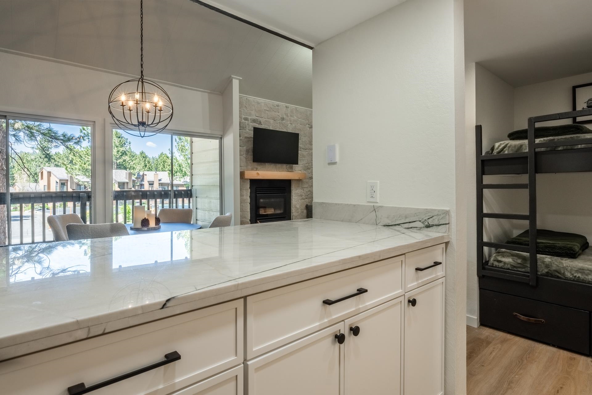 2289 Sierra Nevada Rd F-15