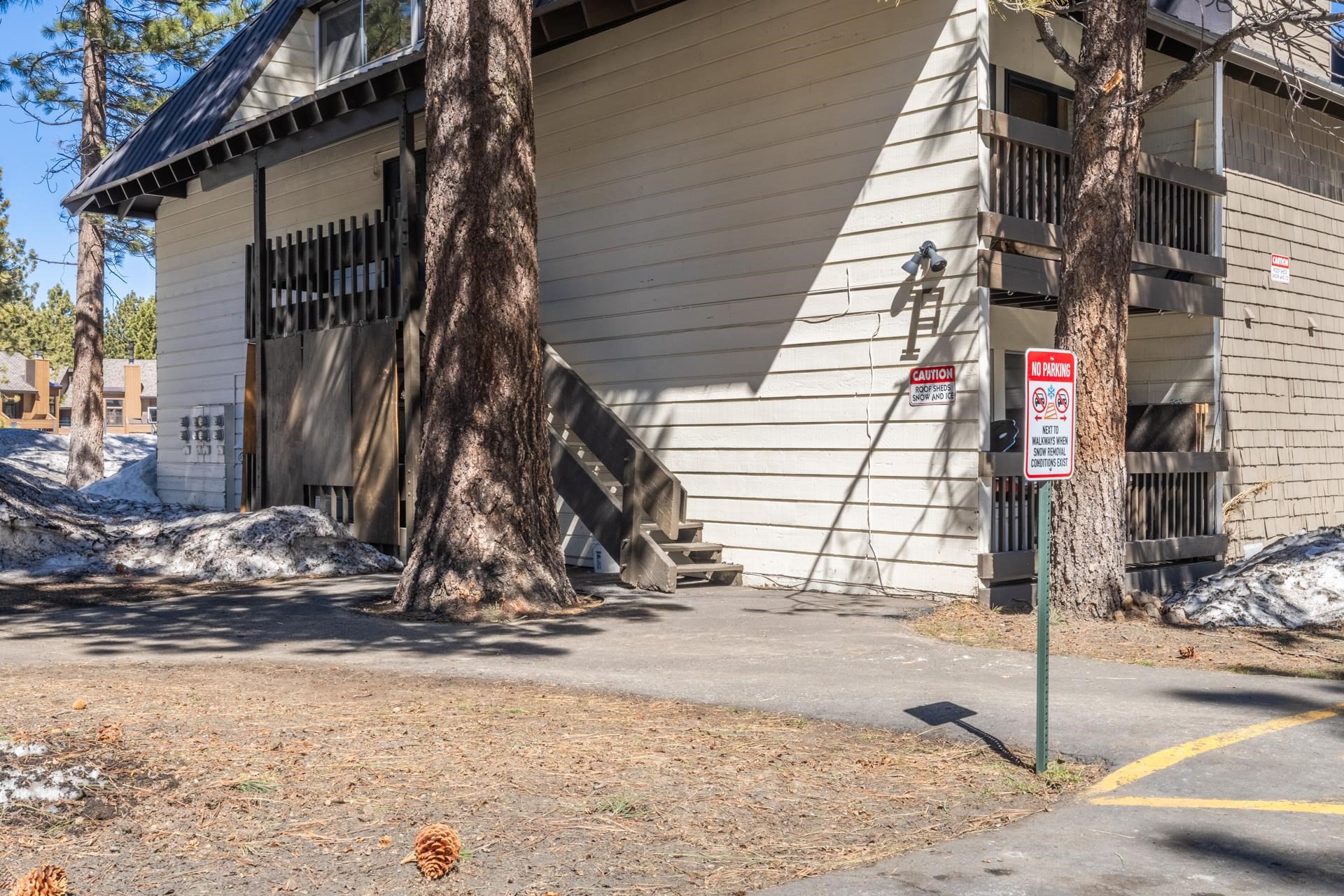 2289 Sierra Nevada Rd F-15