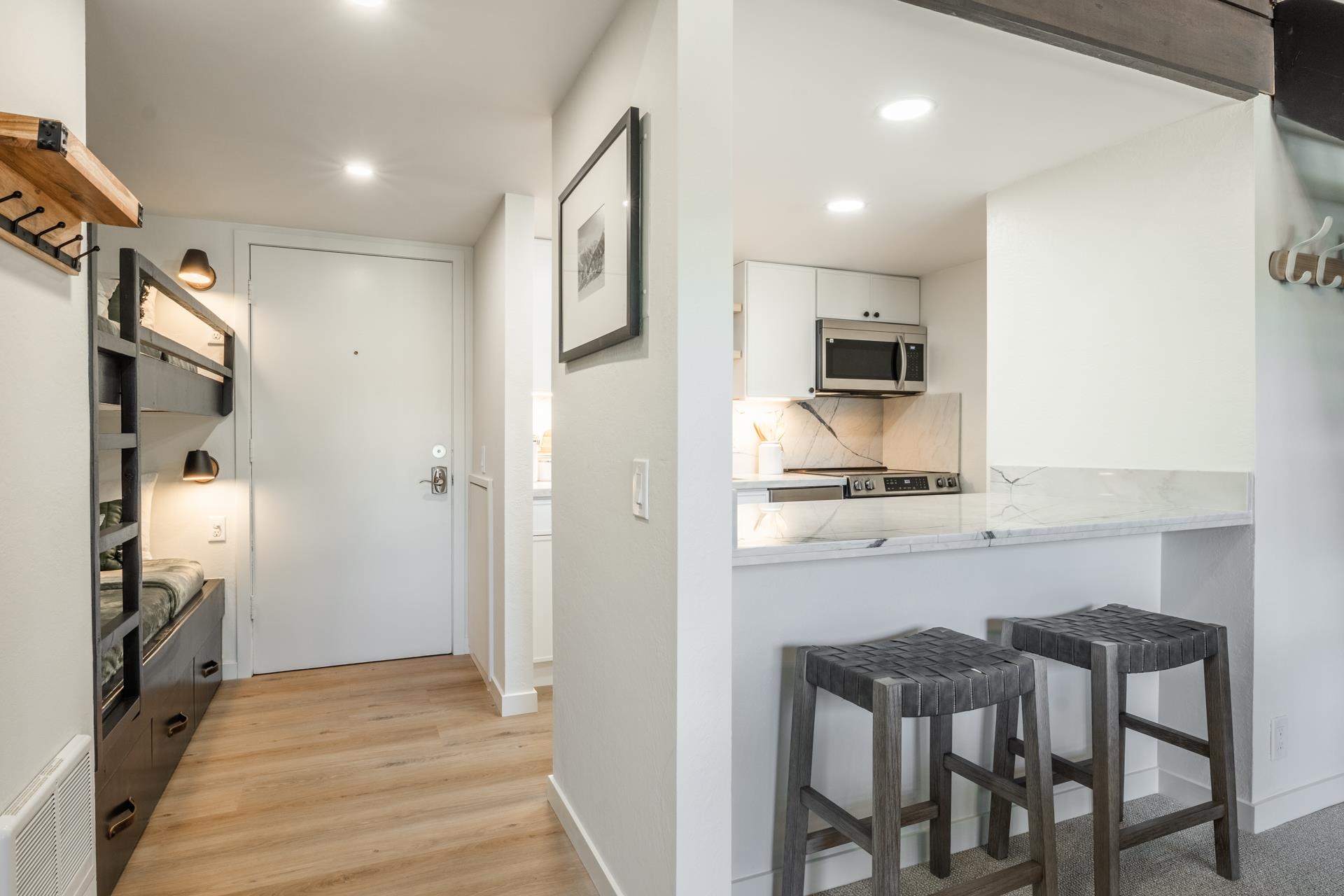 2289 Sierra Nevada Rd F-15