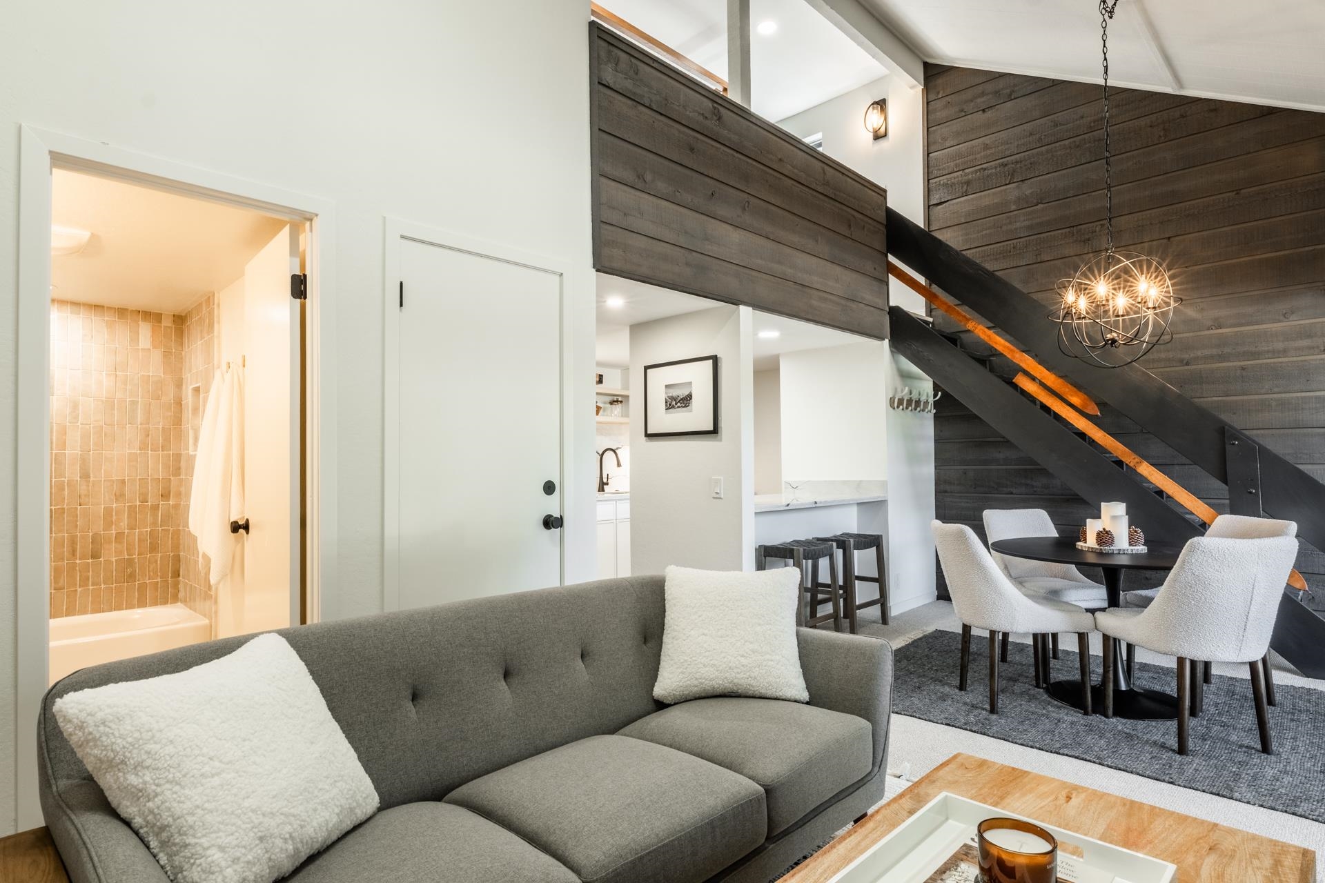 2289 Sierra Nevada Rd F-15