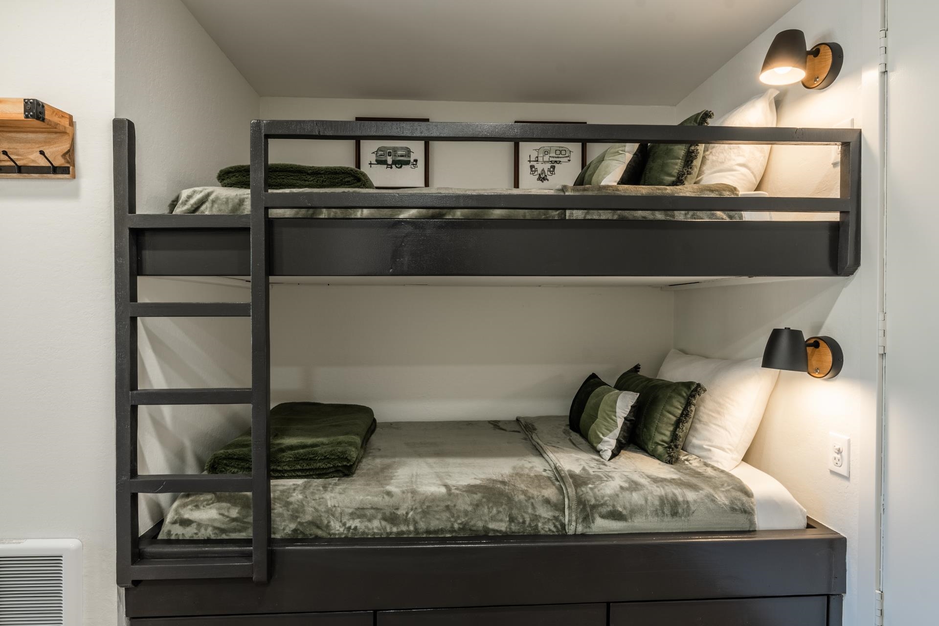 2289 Sierra Nevada Rd F-15