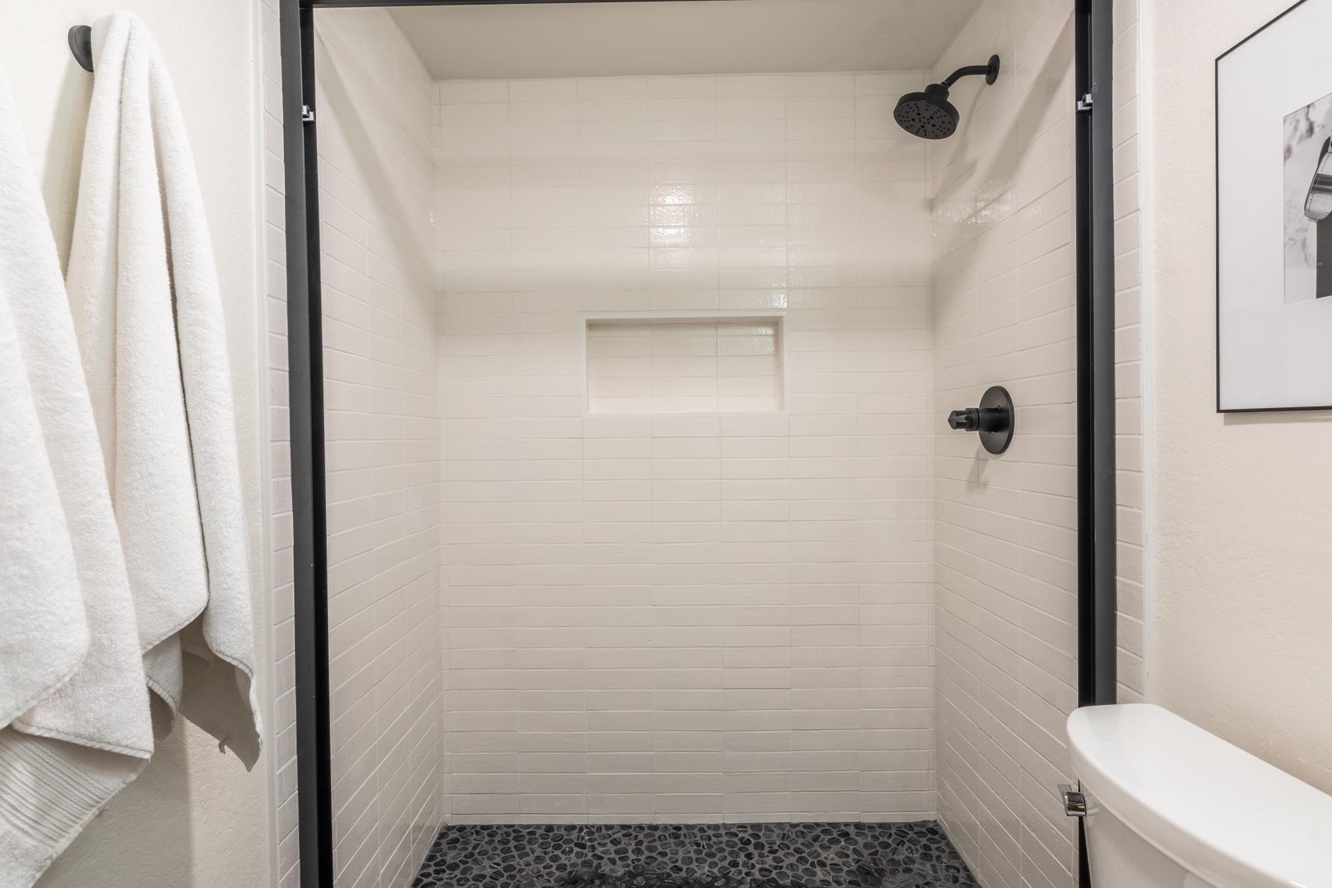 2289 Sierra Nevada Rd F-15