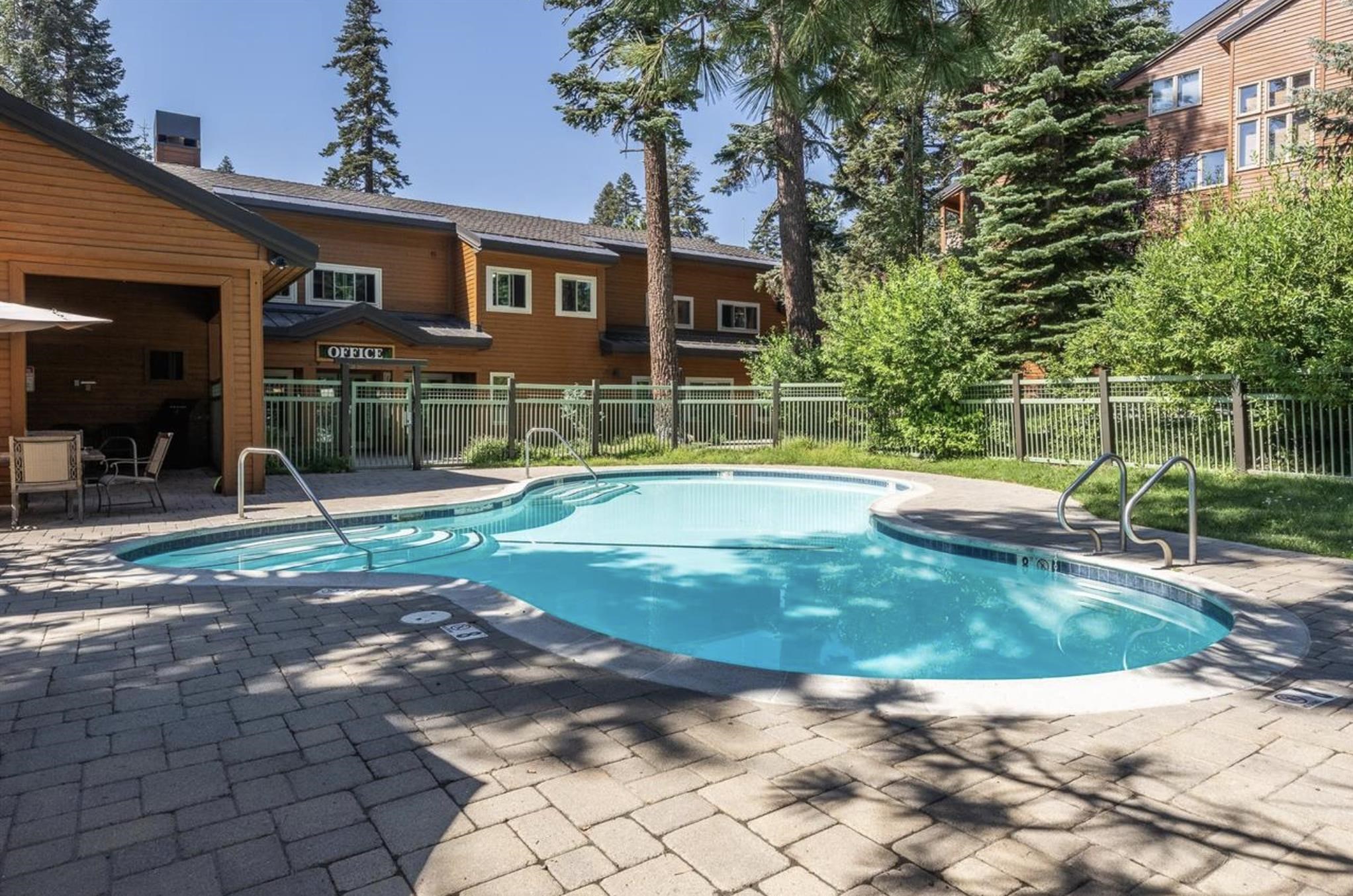 435 Lakeview #117