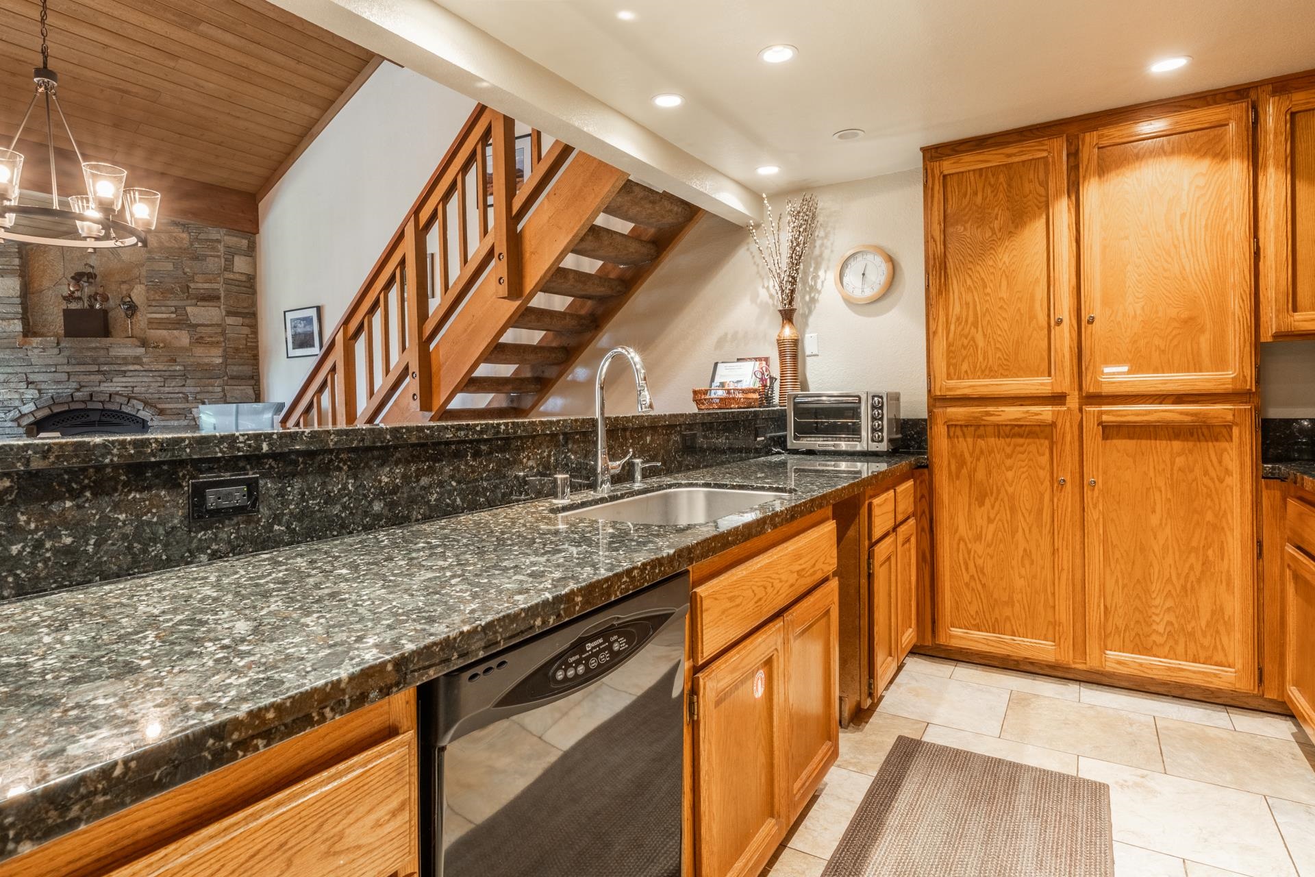 435 Lakeview #117