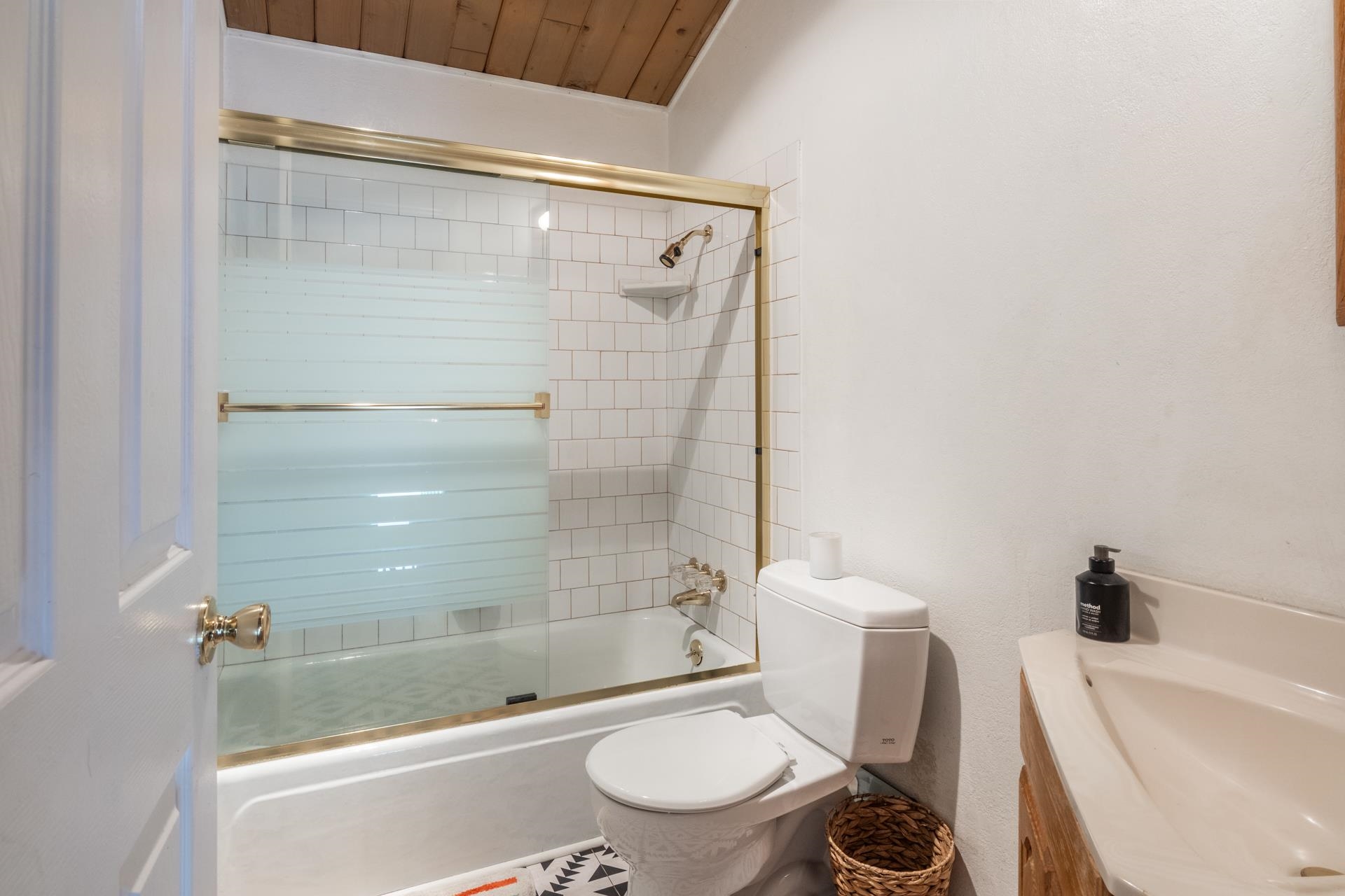 2290 Sierra Nevada Road #51