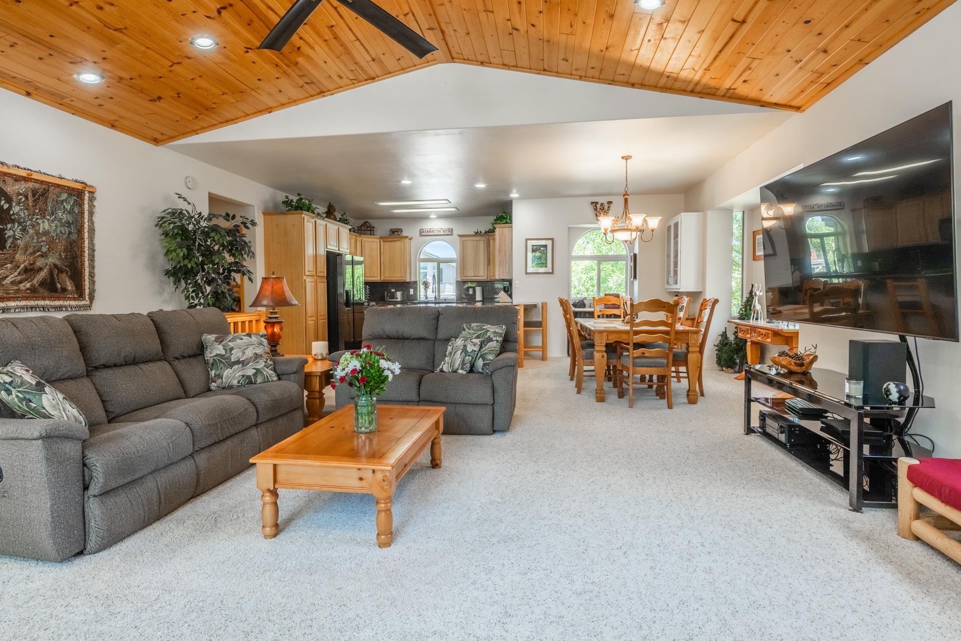 372 Wagon Wheel Drive