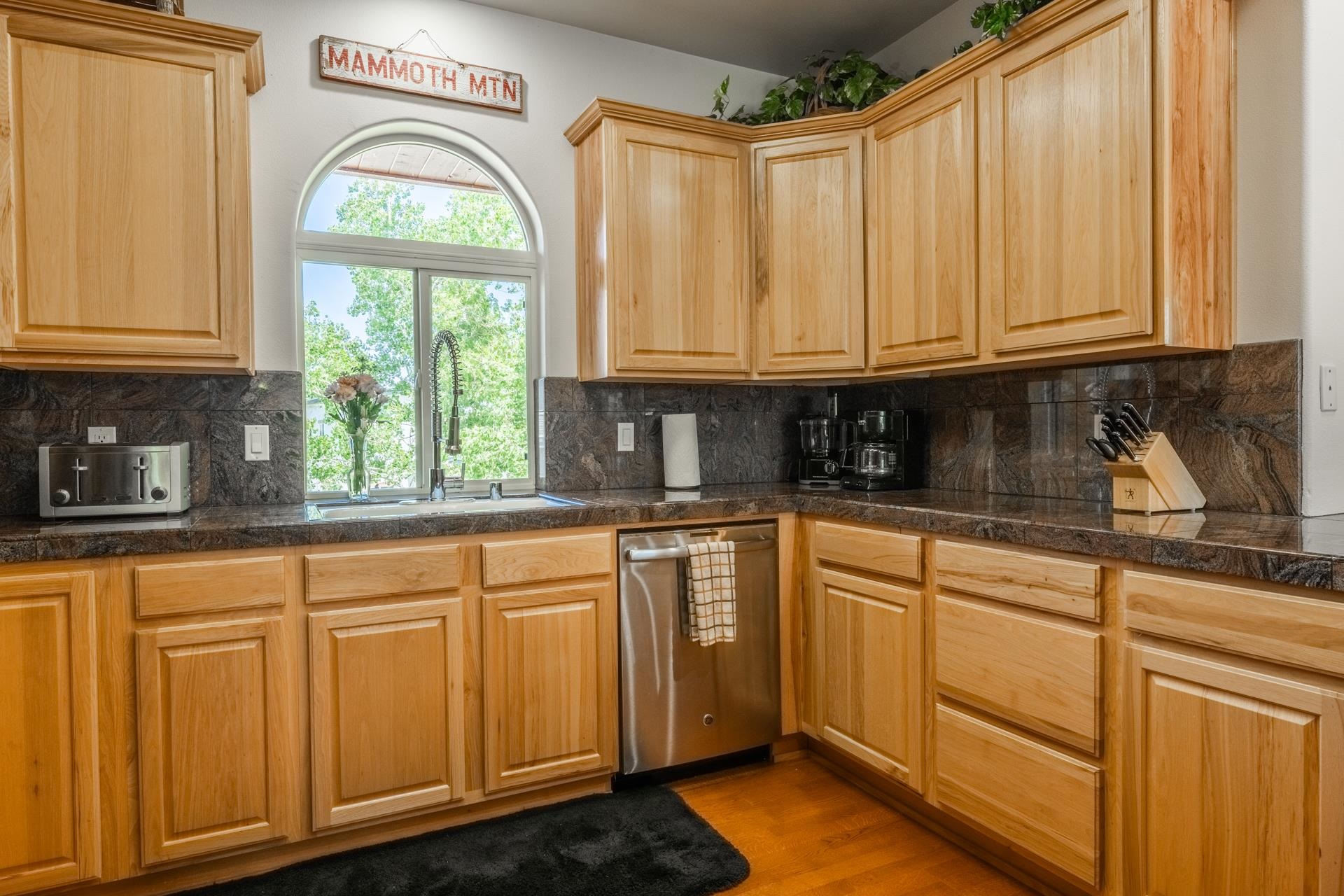 372 Wagon Wheel Drive